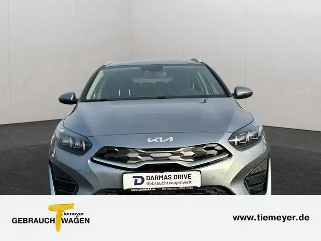 Kia Ceed view 2