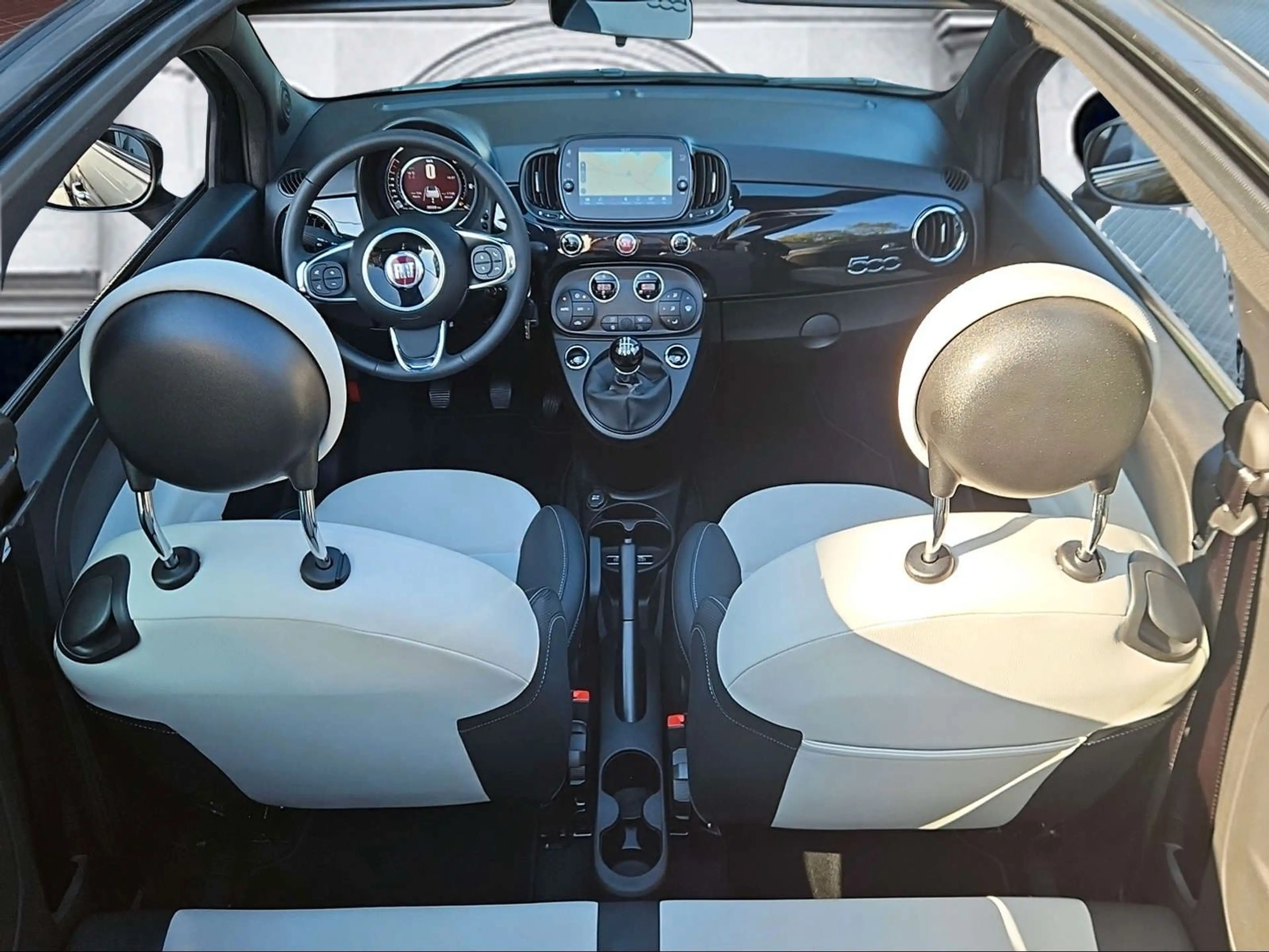 Fiat 500C *DOLCEVITA*PDC*NAVI*CARPLAY* — photo 7