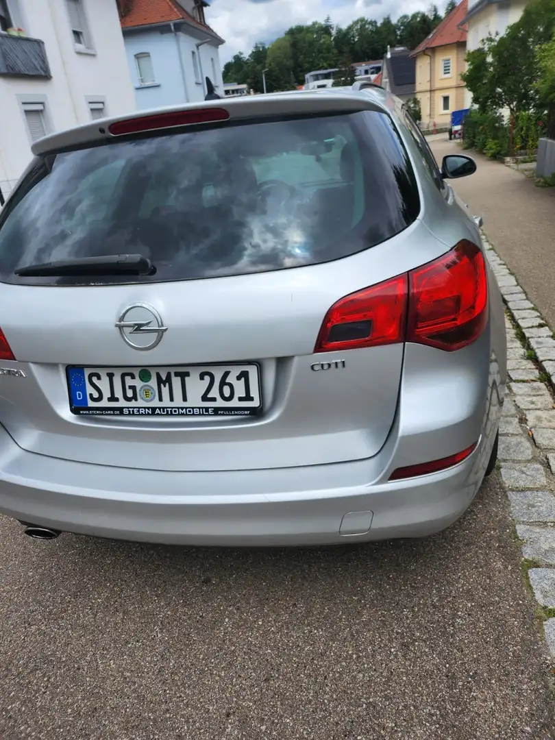 Opel Astra 2.0 CDTI DPF Sports Tourer Automatik Design Editio - 1