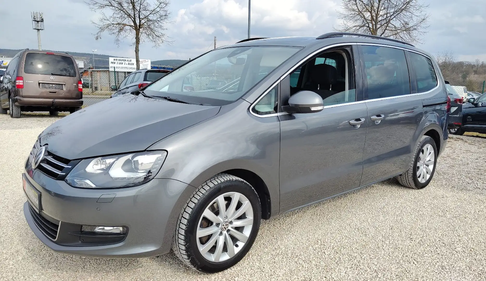 Volkswagen Sharan Comfortline 4Motion DSG*Xenon*Navi*7.Sitz Grey - 2