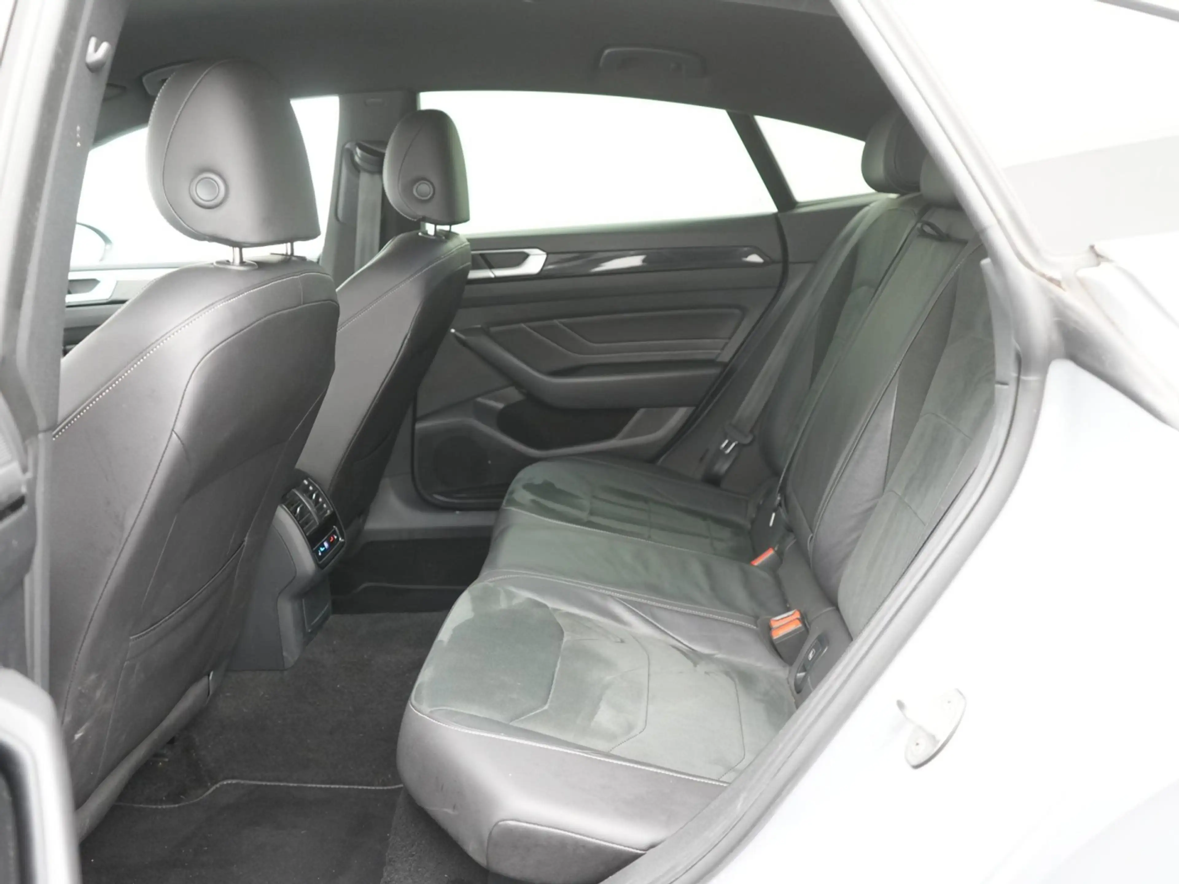 Volkswagen Arteon 1.4 TSI eHybrid R-Line Business+ - Automaat - Wint — photo 12