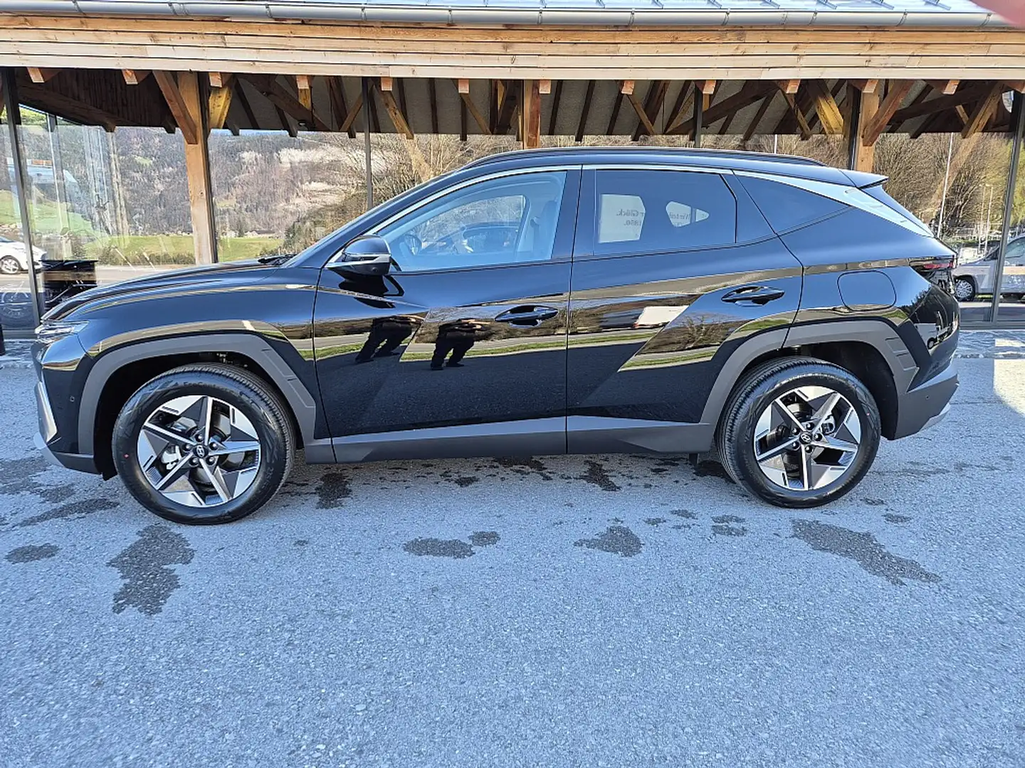 Hyundai TUCSON Tucson 1,6 T-GDI 48V 4WD Go! Plus DCT Schwarz - 2