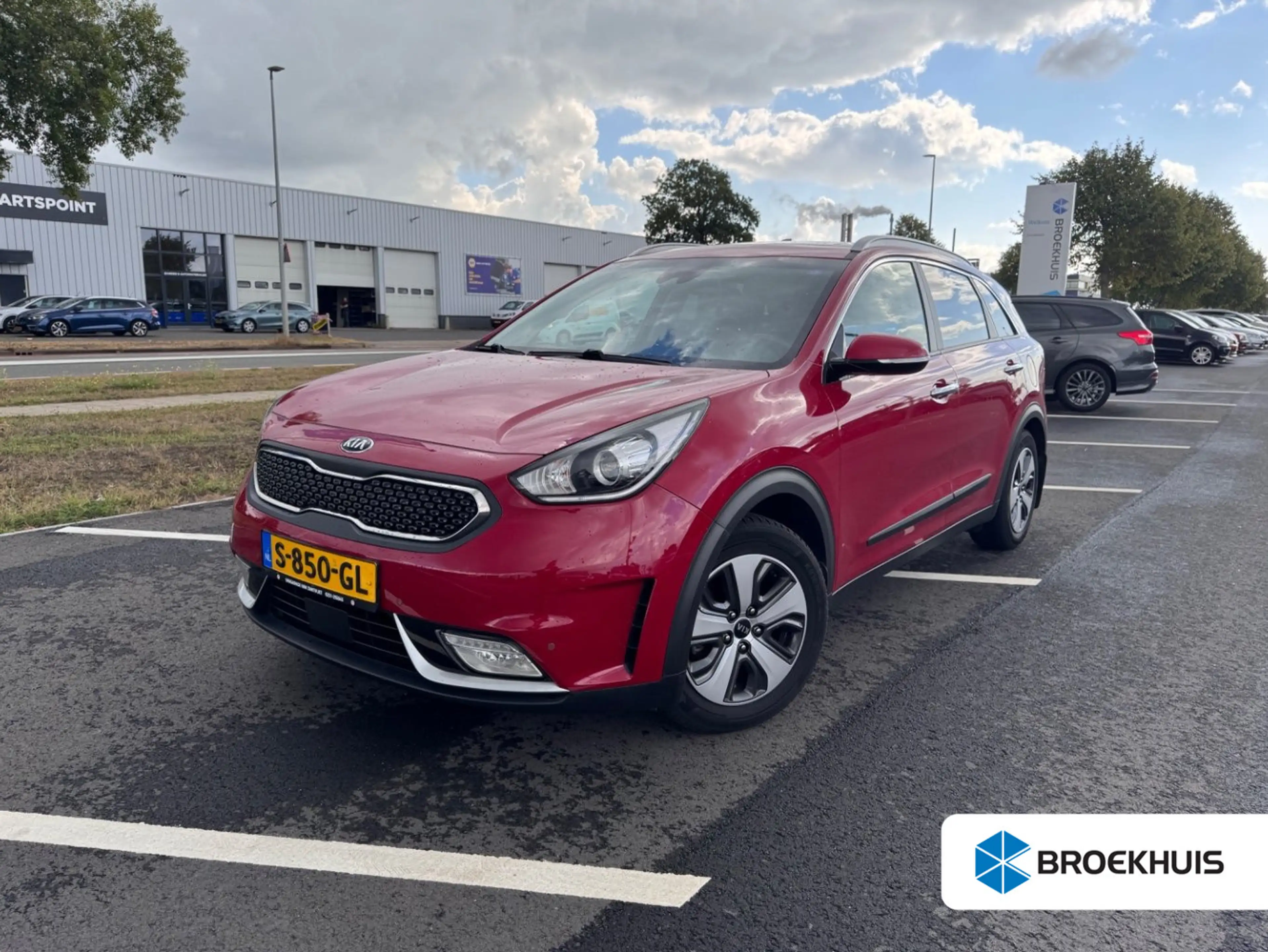 Kia Niro 1.6 GDi Hybrid DynamicLine l Trekhaak l Navigatie