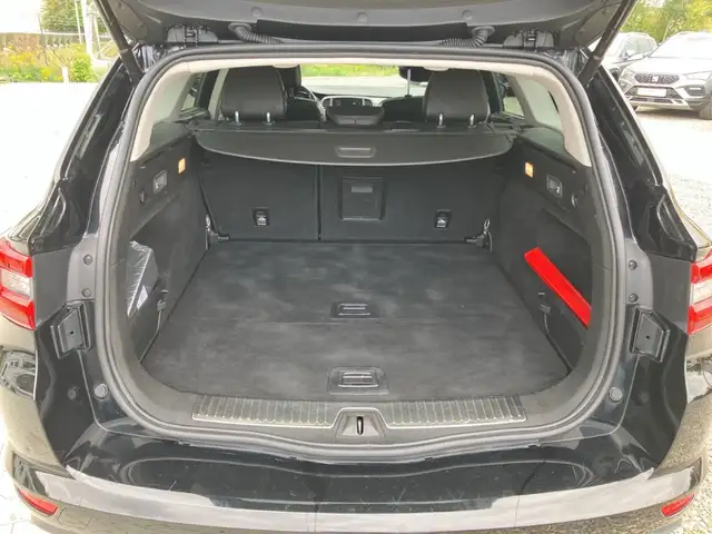Renault Talisman view 12