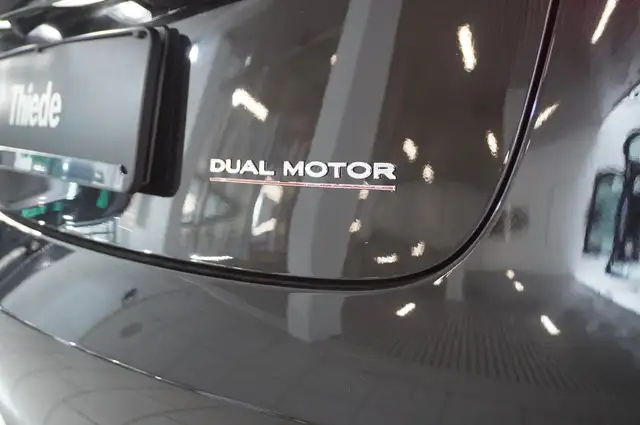 Tesla Model 3 view 10