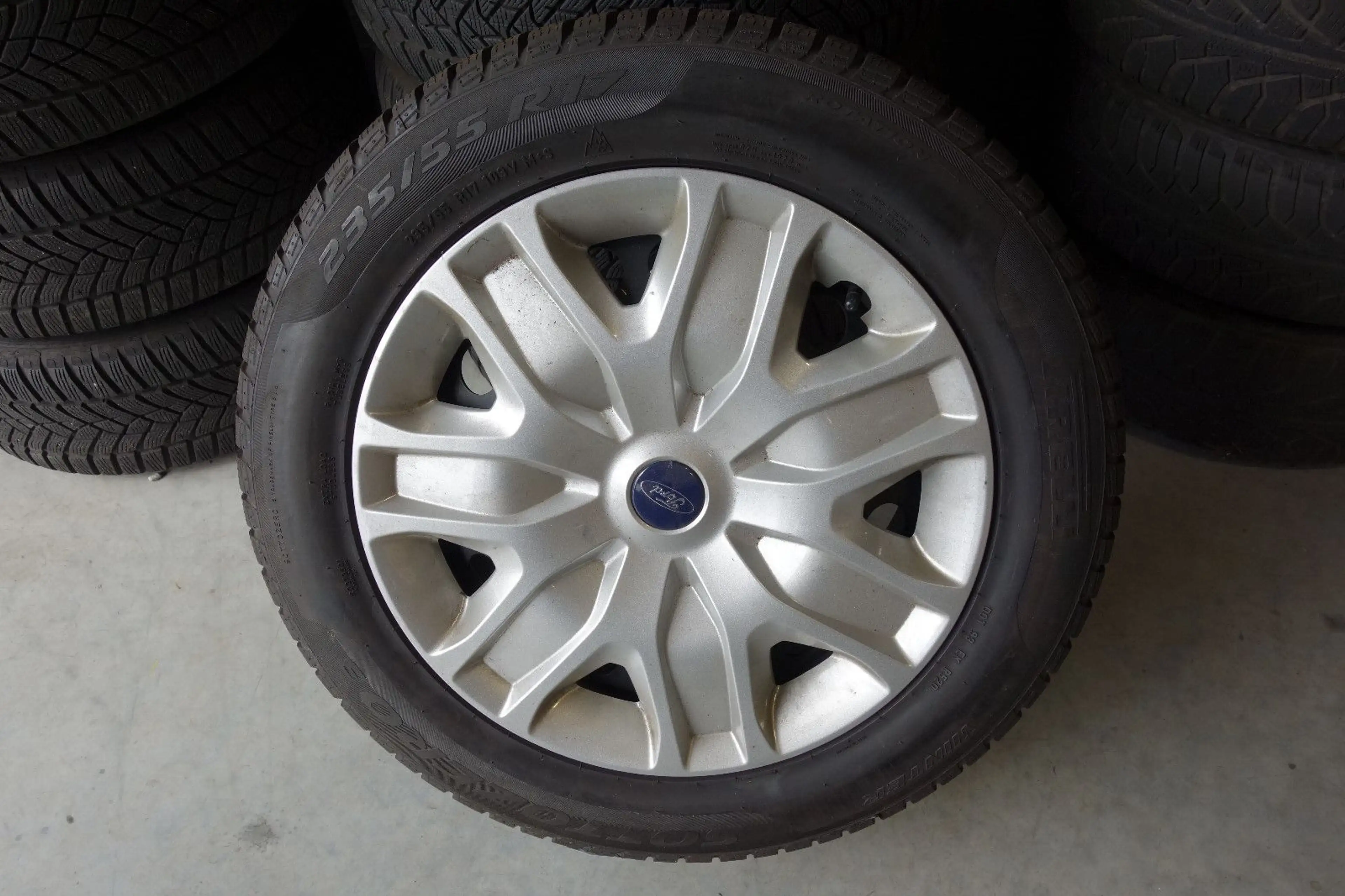 Ford Kuga **ST LINE** RFKMRA+AHKPL+KEYLESS+E-HECKKL. — photo 32