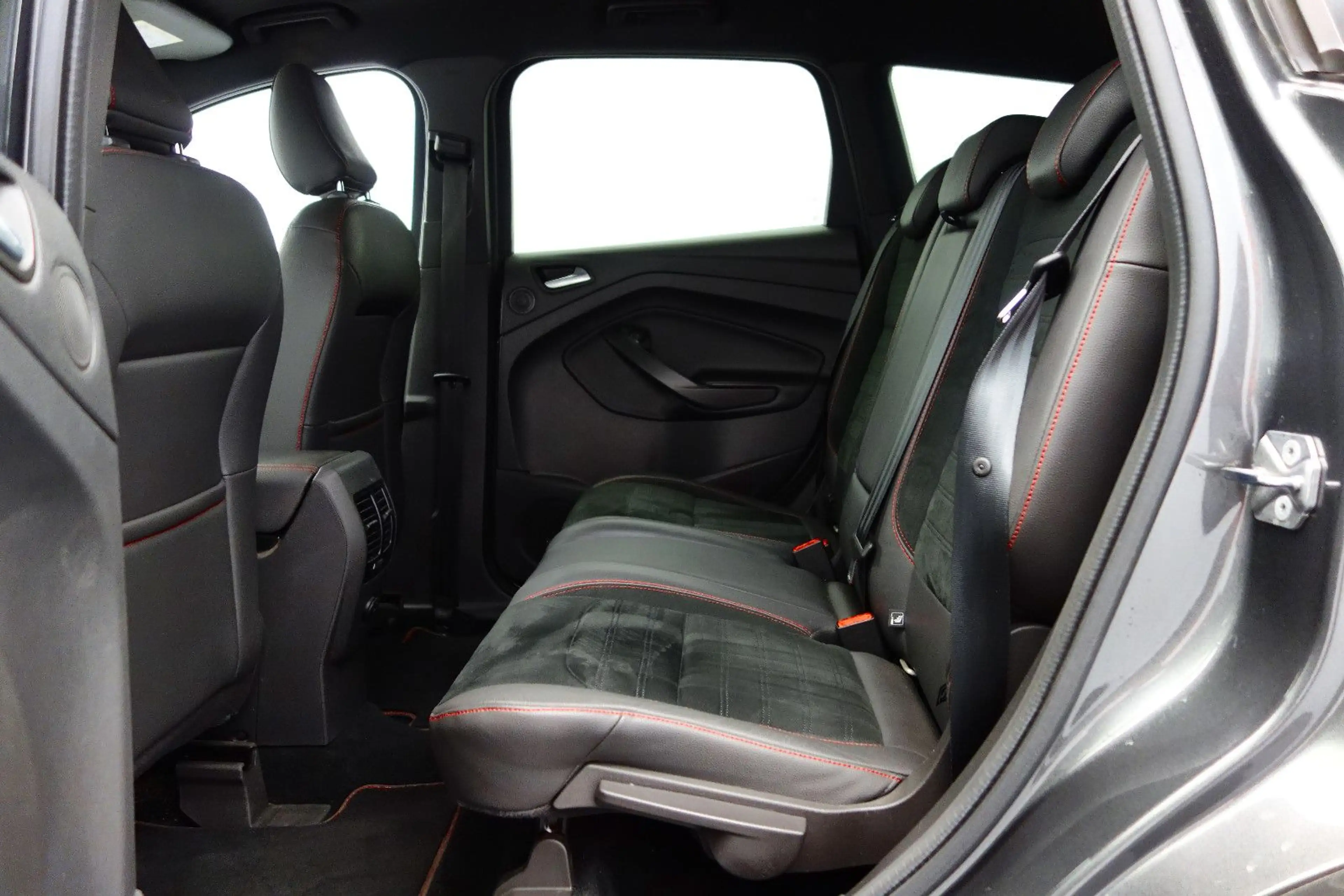 Ford Kuga **ST LINE** RFKMRA+AHKPL+KEYLESS+E-HECKKL. — photo 14