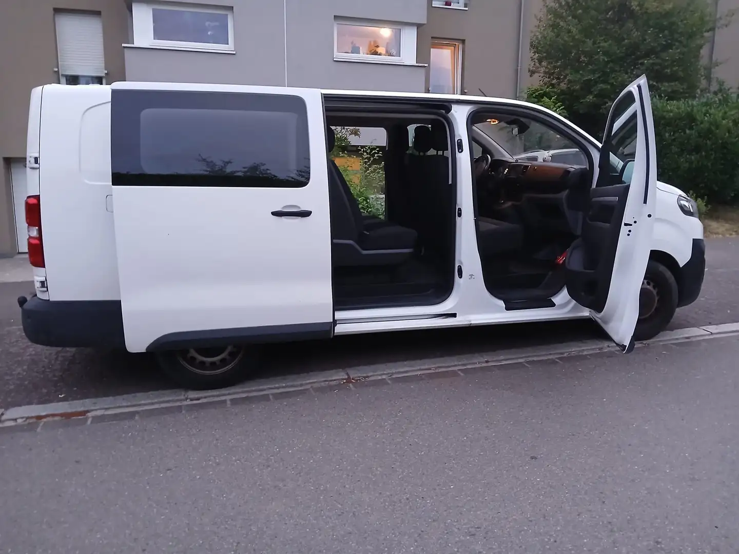 Citroen Jumpy Jumpy L1 (8-Si.) Autm. Selection - 2
