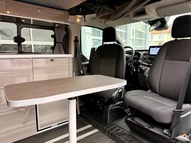 Ford Tourneo Custom view 20