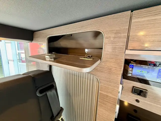 Ford Tourneo Custom view 27