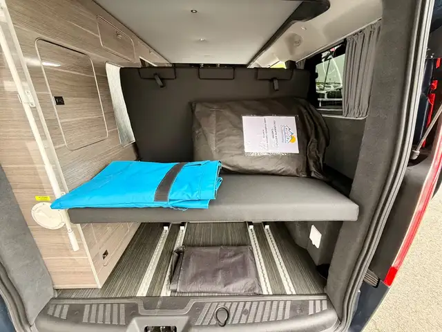 Ford Tourneo Custom view 30