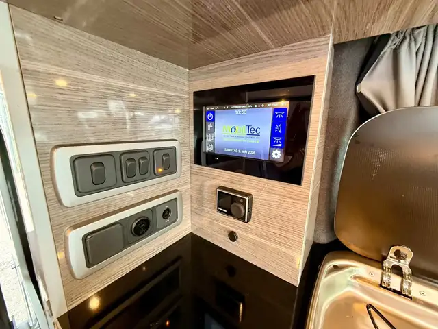 Ford Tourneo Custom view 26