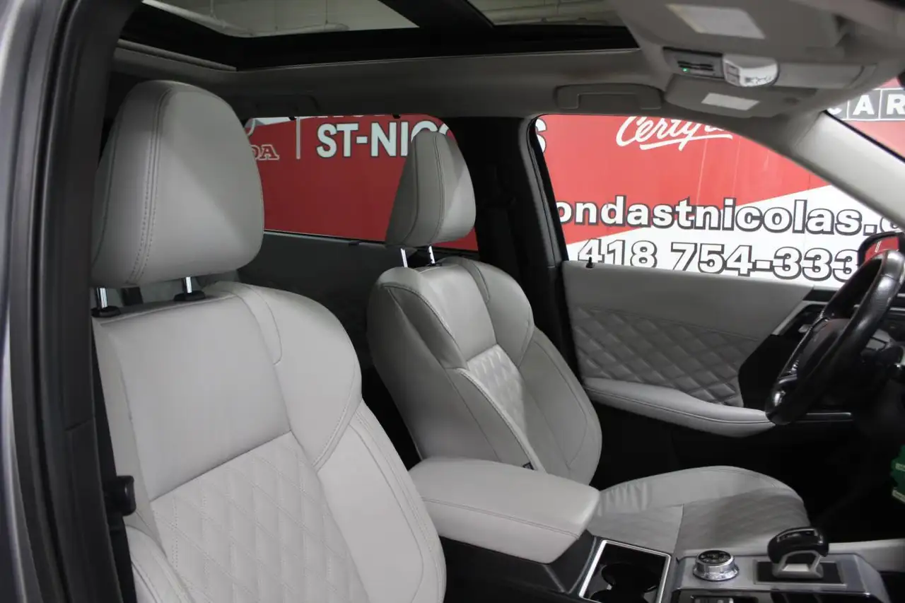 Mitsubishi Outlander снимка Mitsubishi Outlander