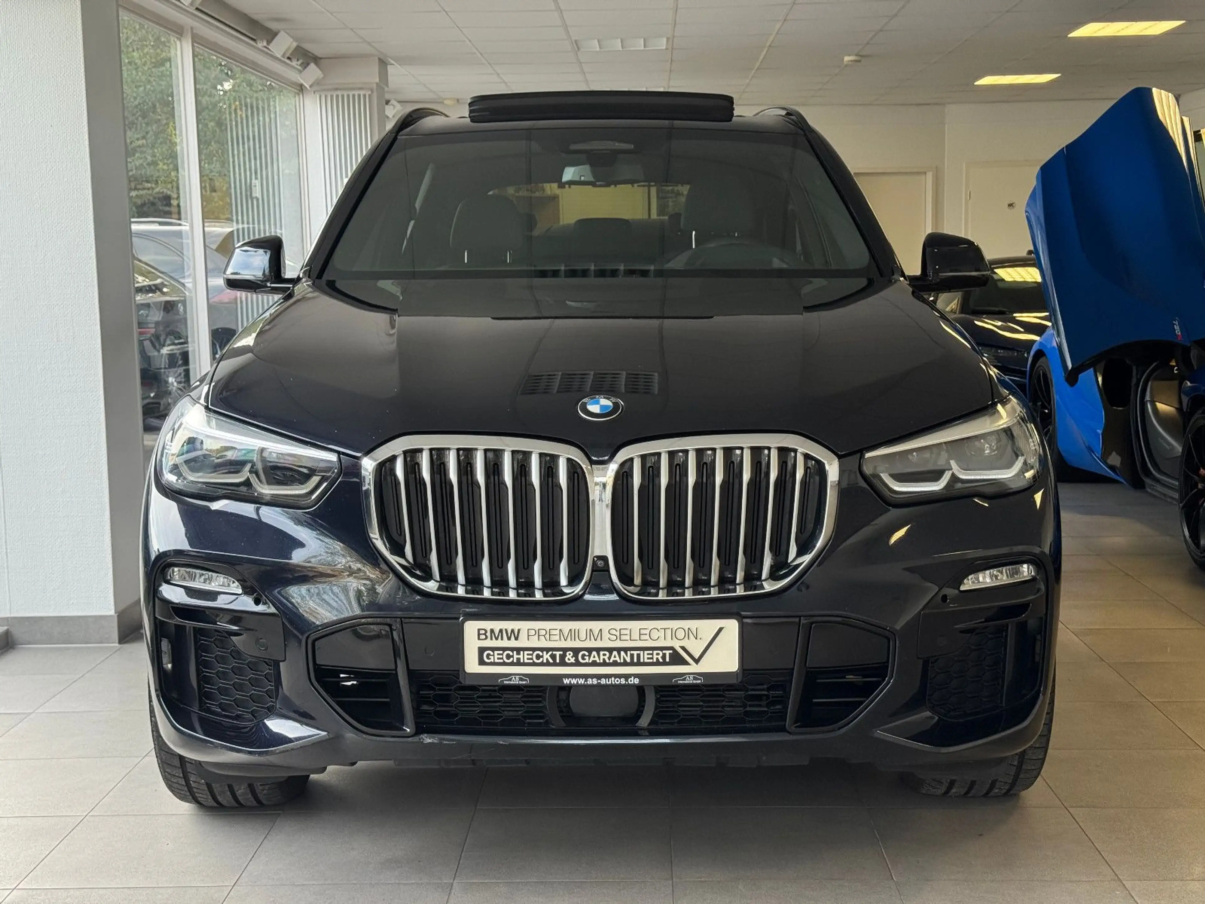 BMW X5 xD 45e M-Sportpaket Komfort B&W Panorama 360 — photo 3