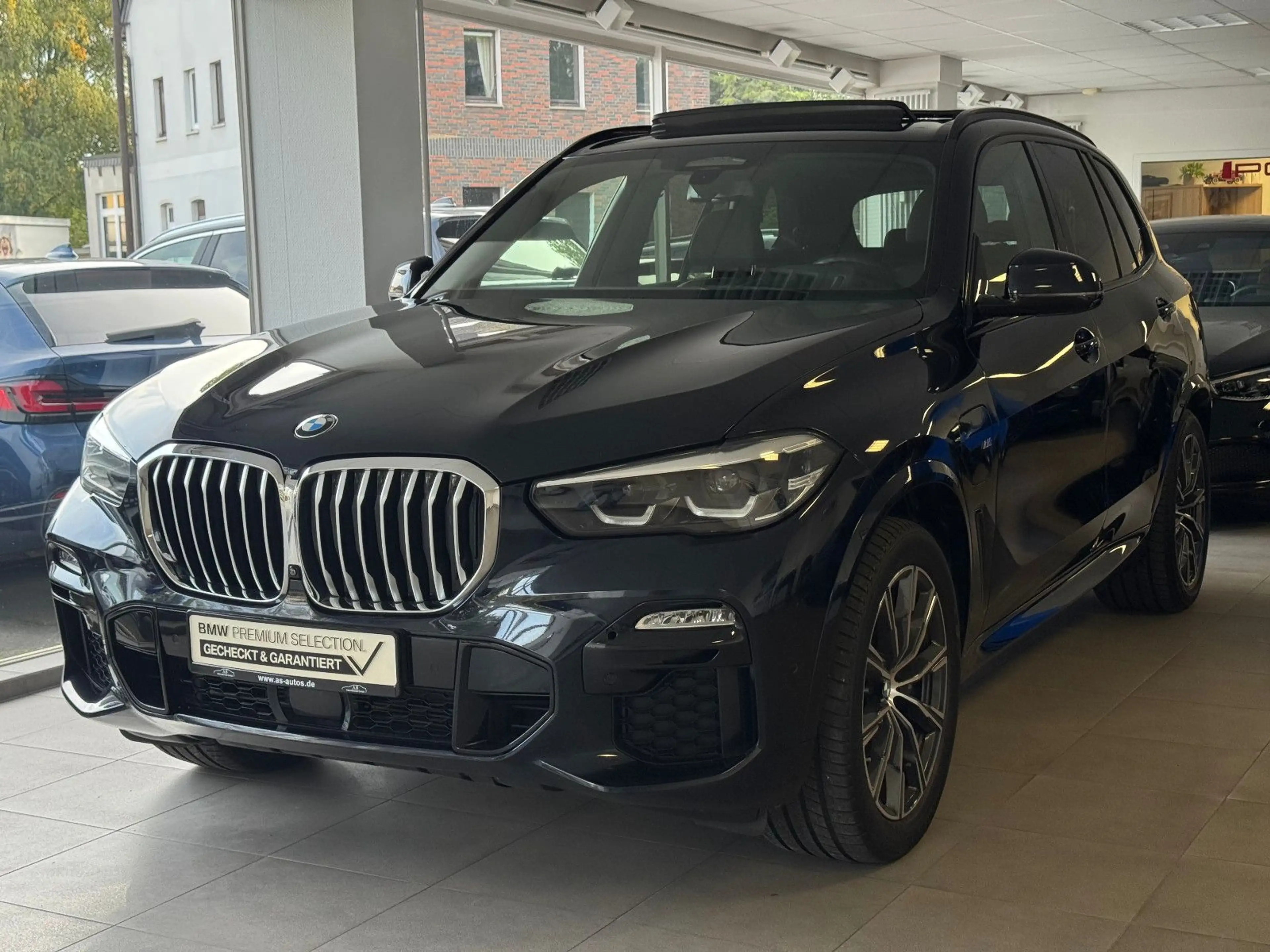 BMW X5 xD 45e M-Sportpaket Komfort B&W Panorama 360