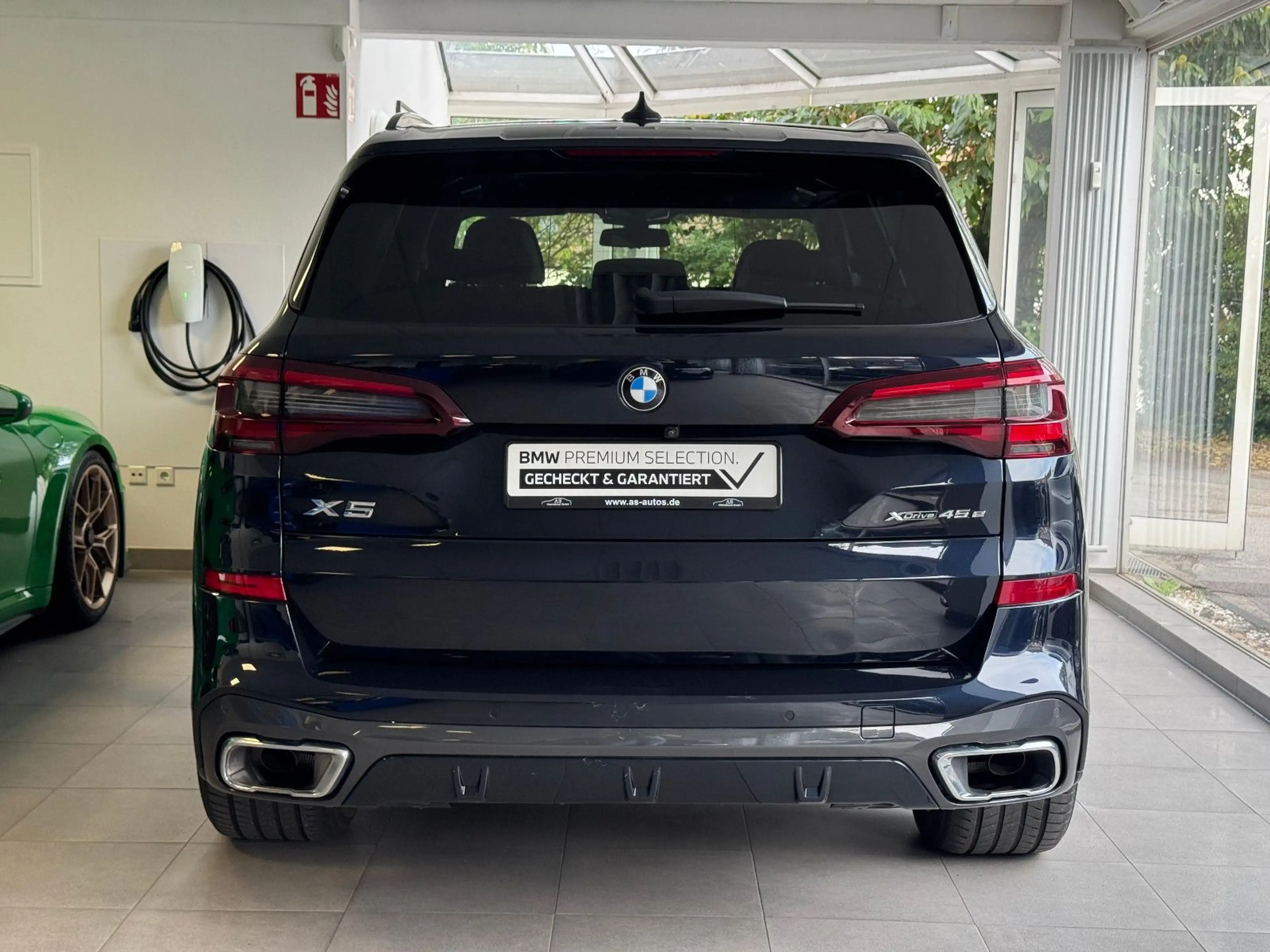 BMW X5 xD 45e M-Sportpaket Komfort B&W Panorama 360 — photo 6