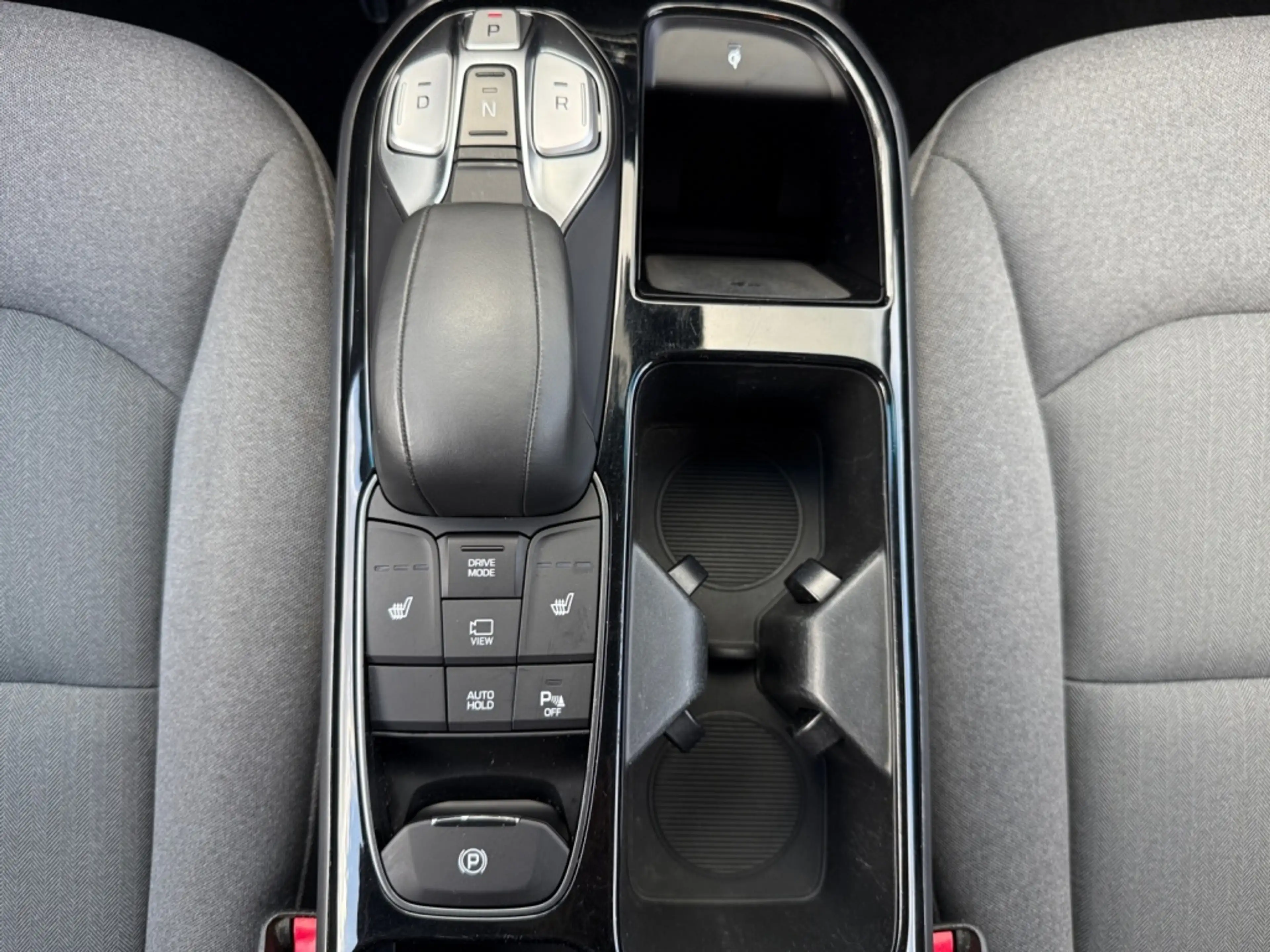 Hyundai IONIQ Comfort EV 38 kWh — photo 21