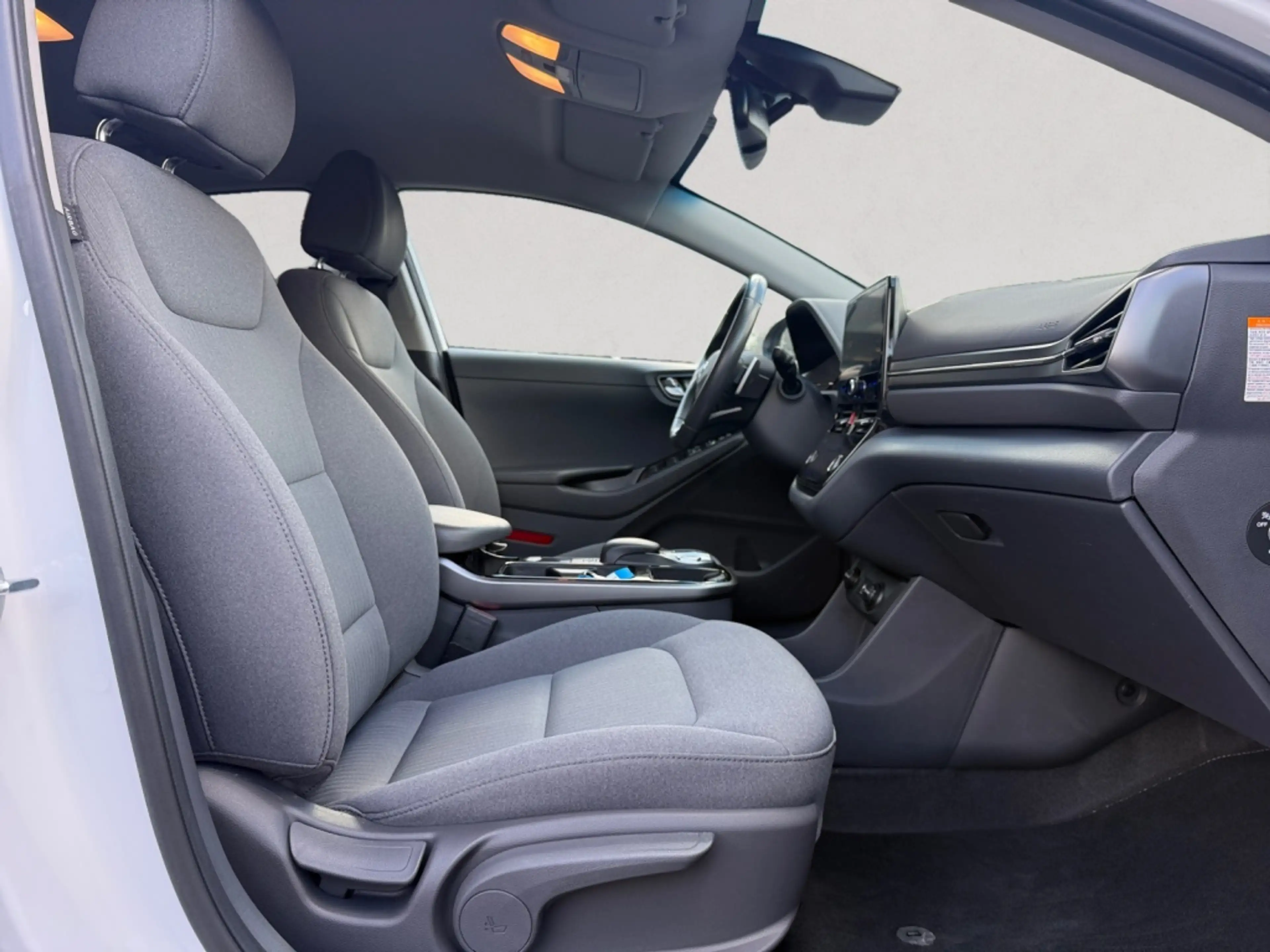 Hyundai IONIQ Comfort EV 38 kWh — photo 12