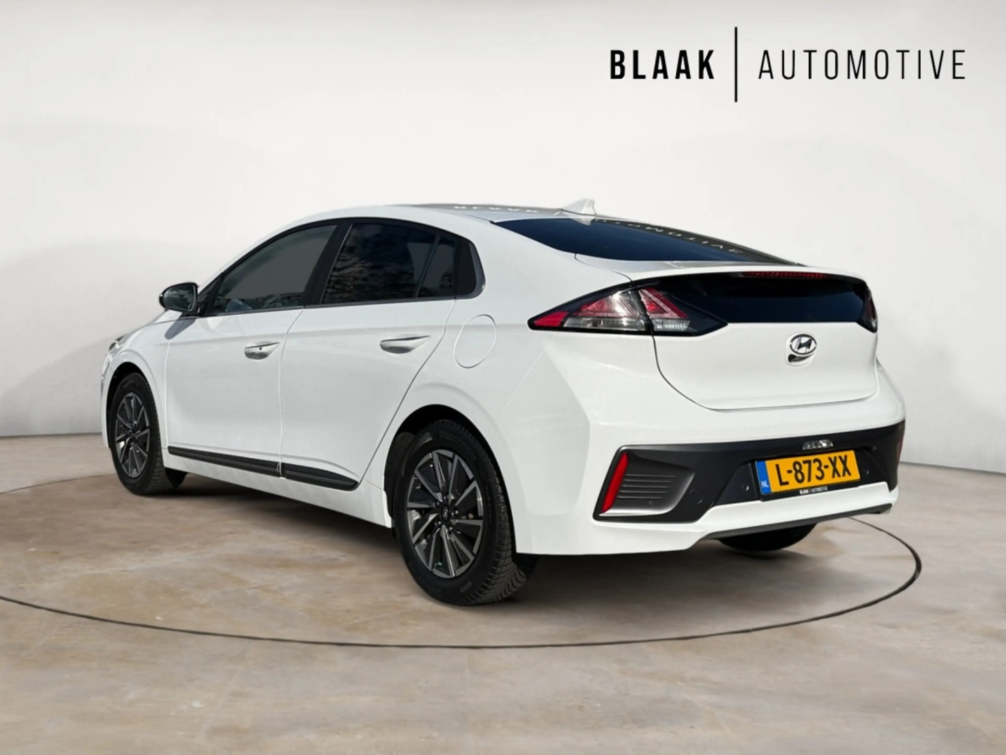 Hyundai IONIQ Comfort EV 38 kWh — photo 5
