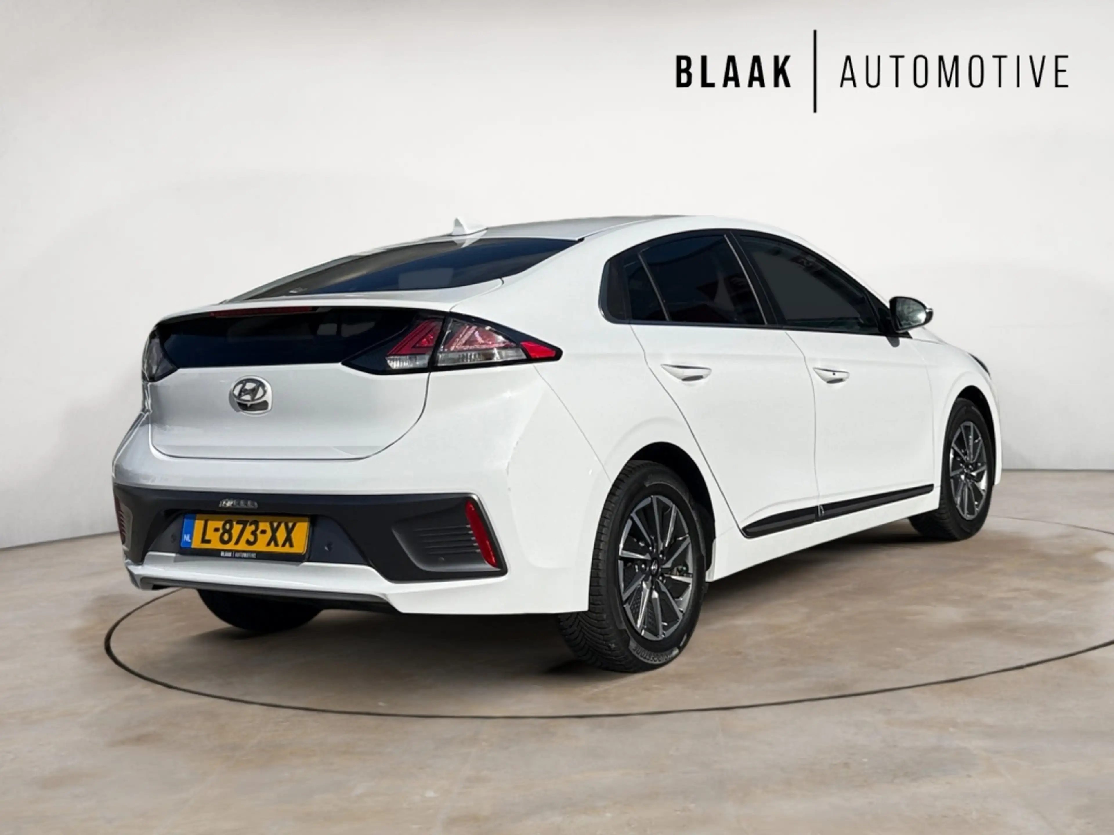Hyundai IONIQ Comfort EV 38 kWh — photo 9