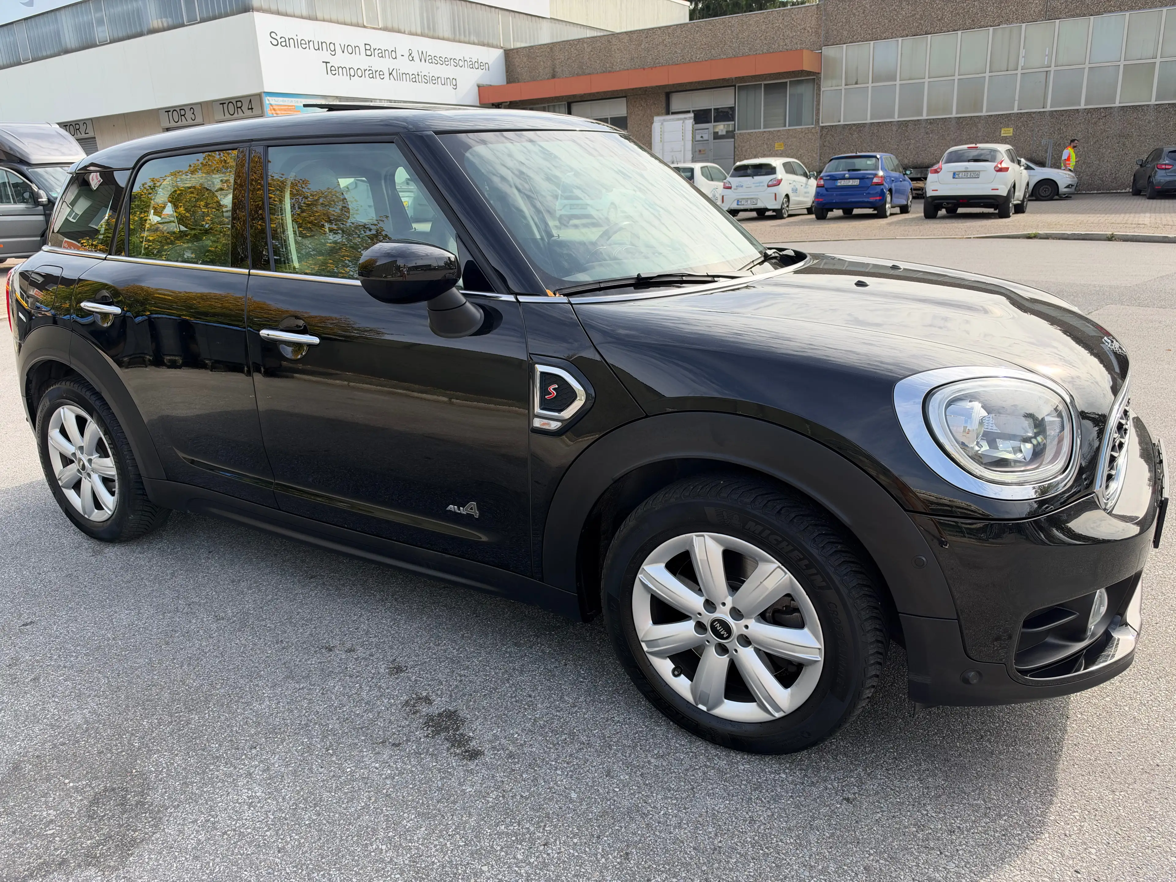 MINI Cooper S Countryman Cooper S All4 PANORAMA HUD LED NAVI LEDER 19ZOLL — photo 3