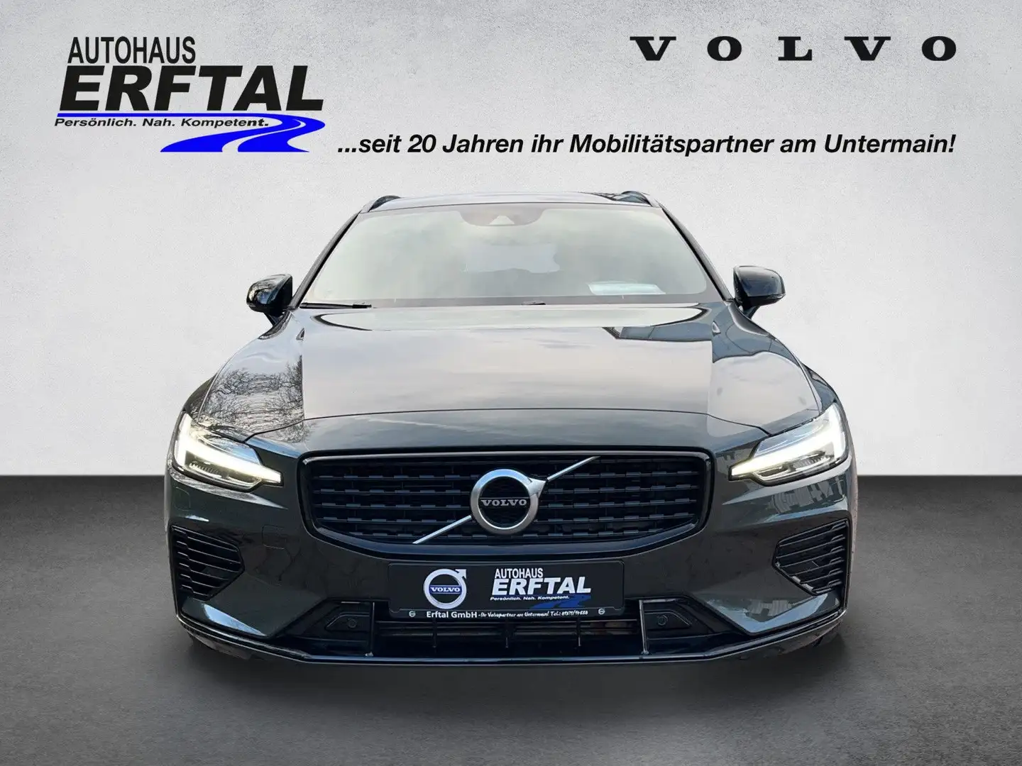 Volvo V60 Recharge T6 AWD Plug-In Hybrid R-Design Grau - 2