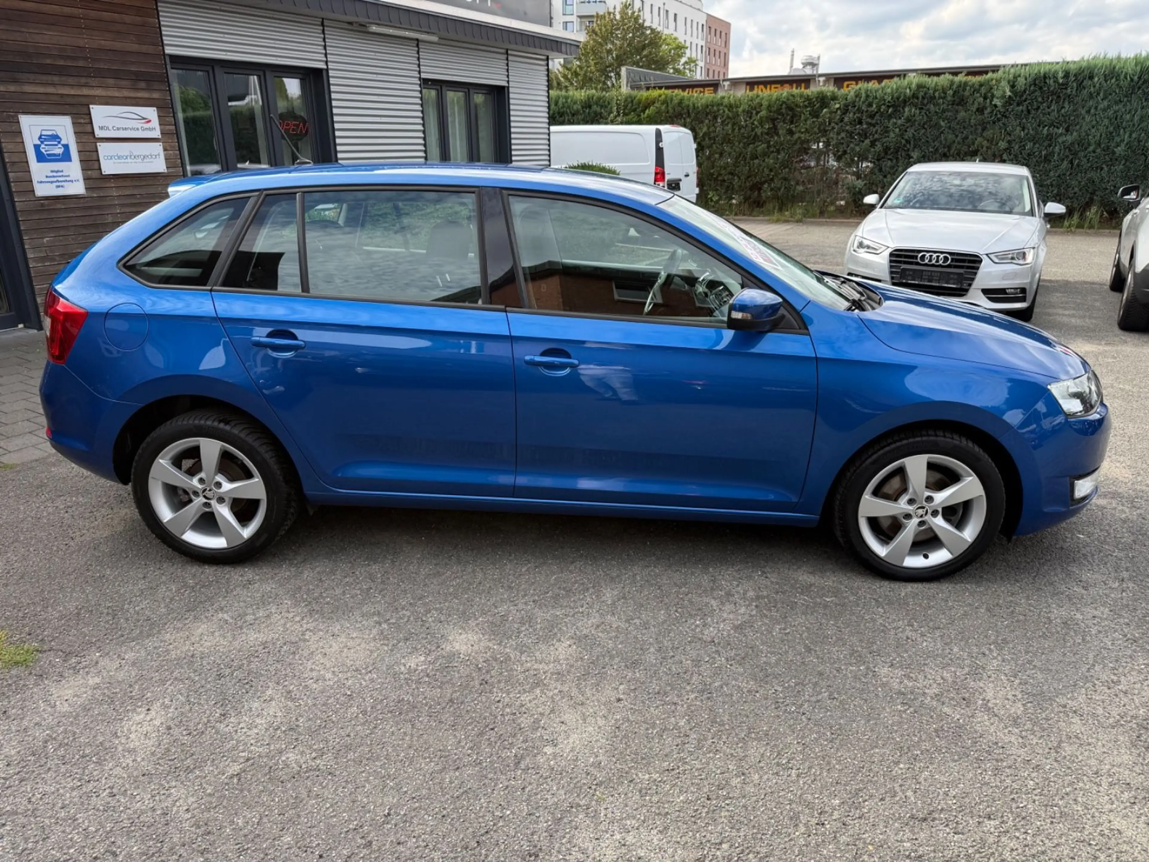 Skoda Rapid/Spaceback 1.4 TSI DSG Spaceback Style/AHK/PDC/TEMPO — photo 13