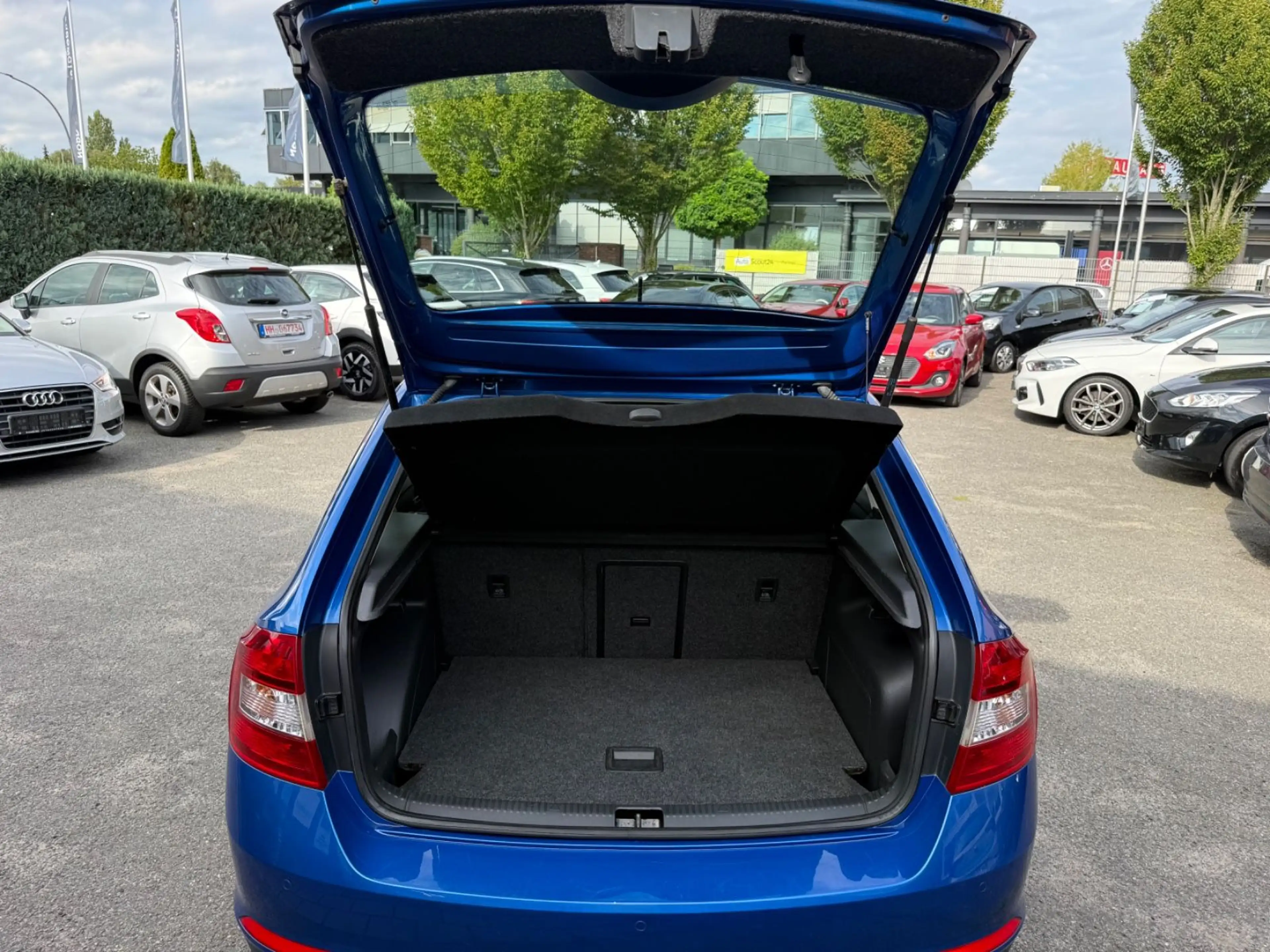 Skoda Rapid/Spaceback 1.4 TSI DSG Spaceback Style/AHK/PDC/TEMPO — photo 11