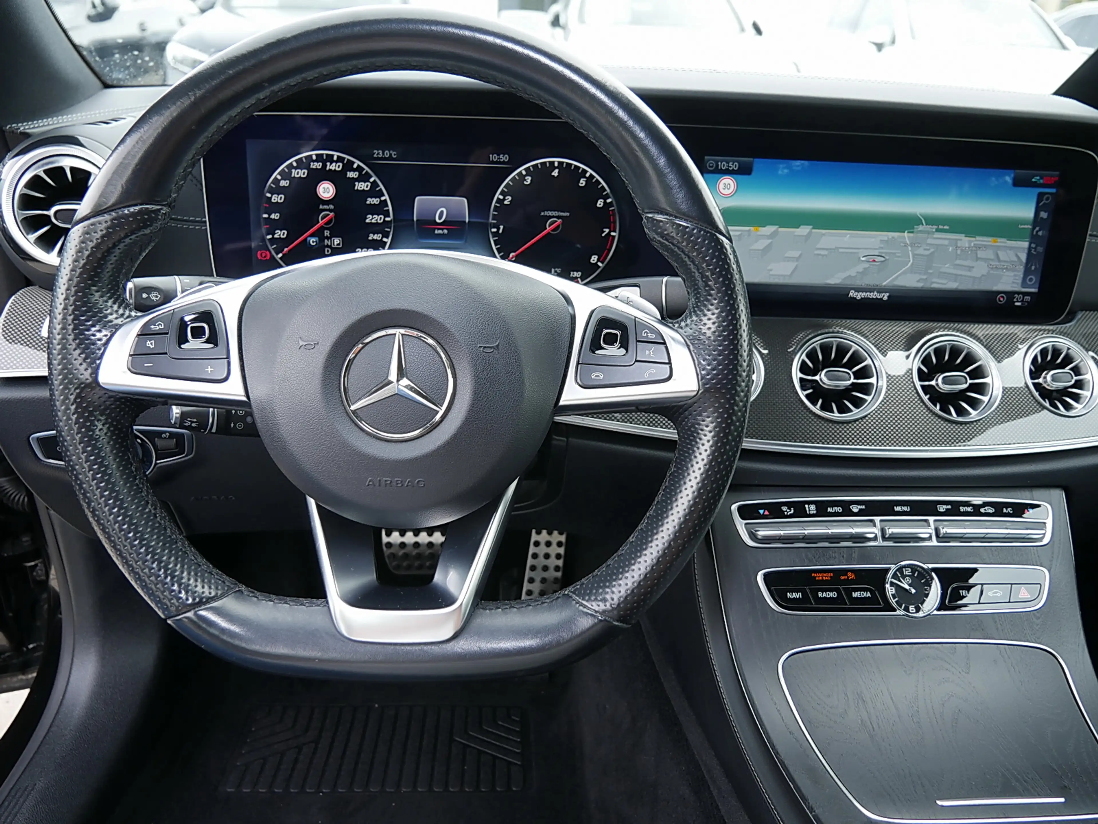 Mercedes-Benz E 400 4MATIC Coupé AMG Comand Burm MBeam Night — photo 12