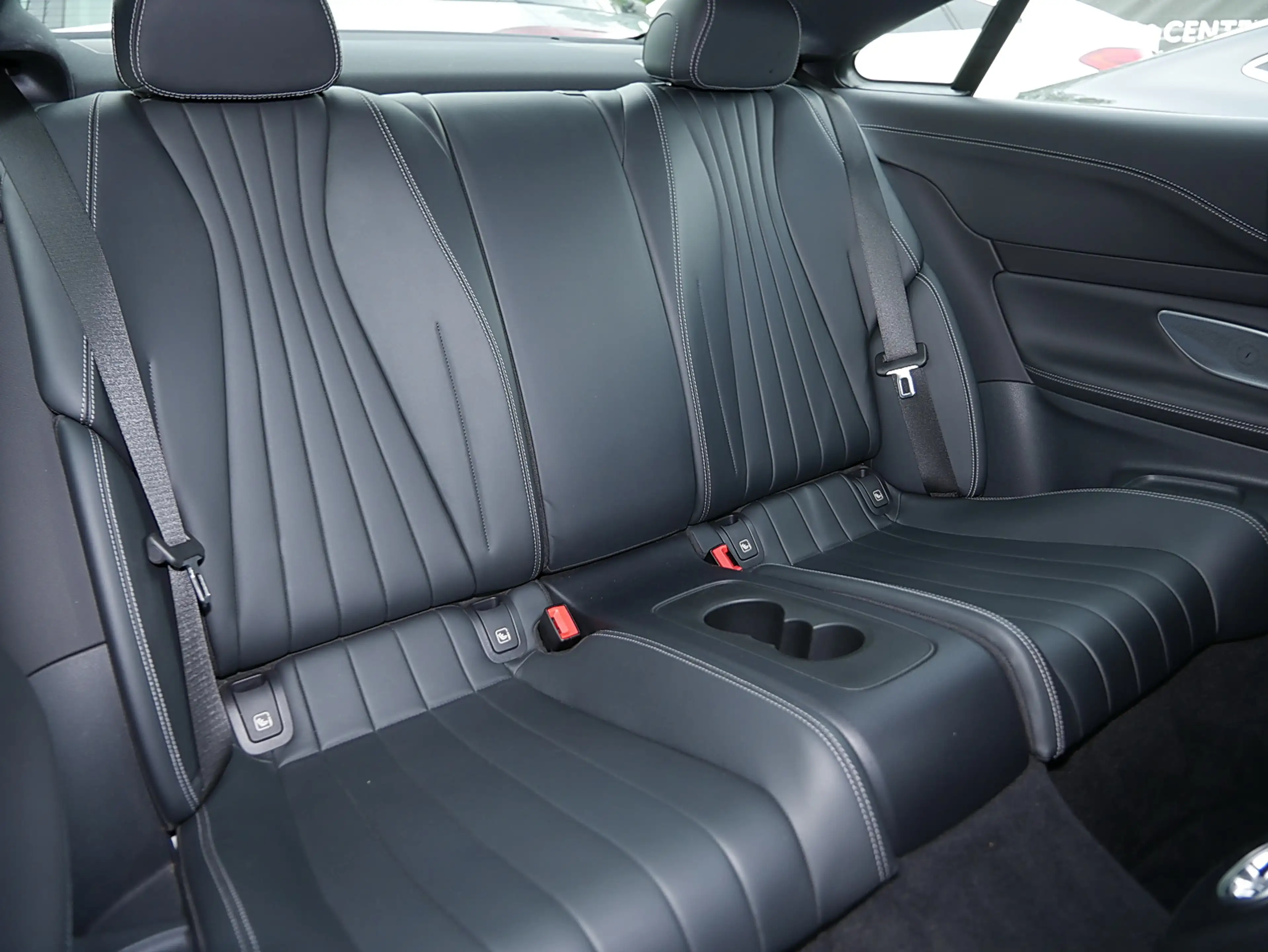 Mercedes-Benz E 400 4MATIC Coupé AMG Comand Burm MBeam Night — photo 7