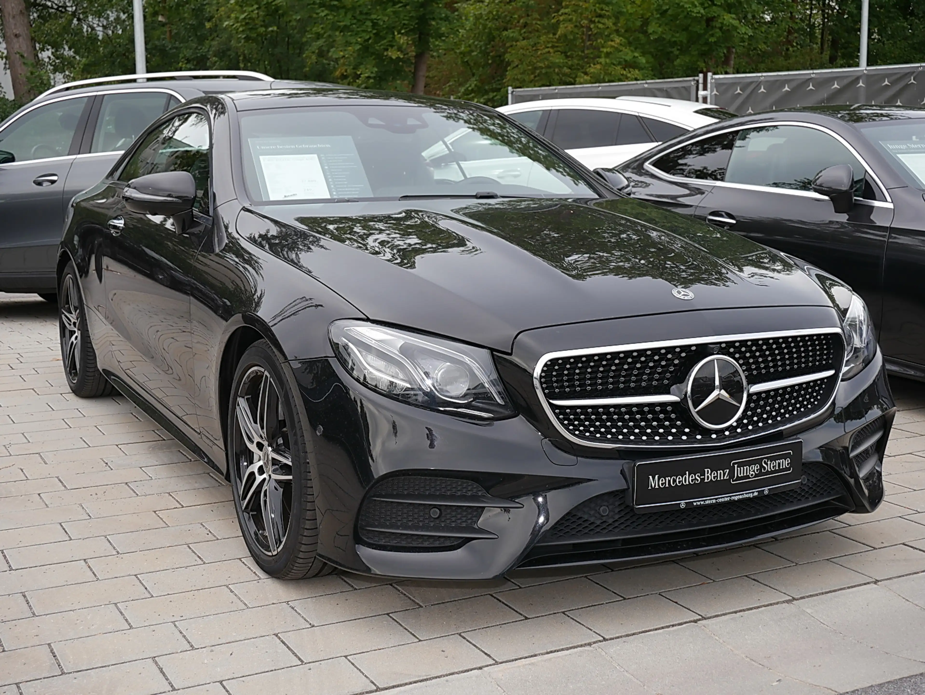 Mercedes-Benz E 400 4MATIC Coupé AMG Comand Burm MBeam Night — photo 2