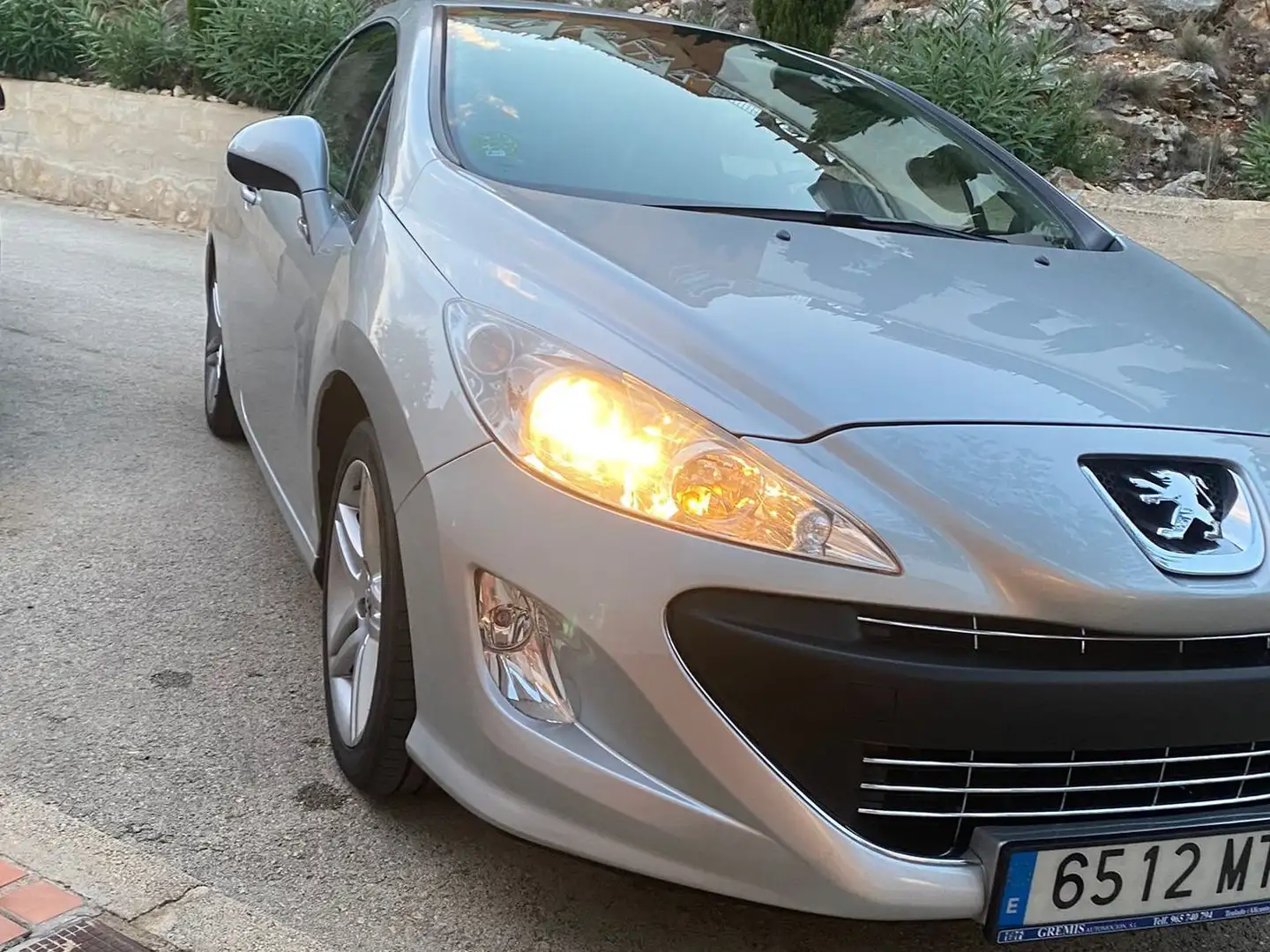Peugeot 308 308 CC 1.6 THP Sport Pack Aut. Sport Pack Gris - 1