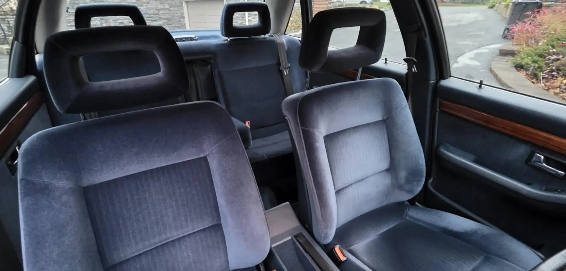 Audi 100 100 2.3 E Confort Blauw - 2