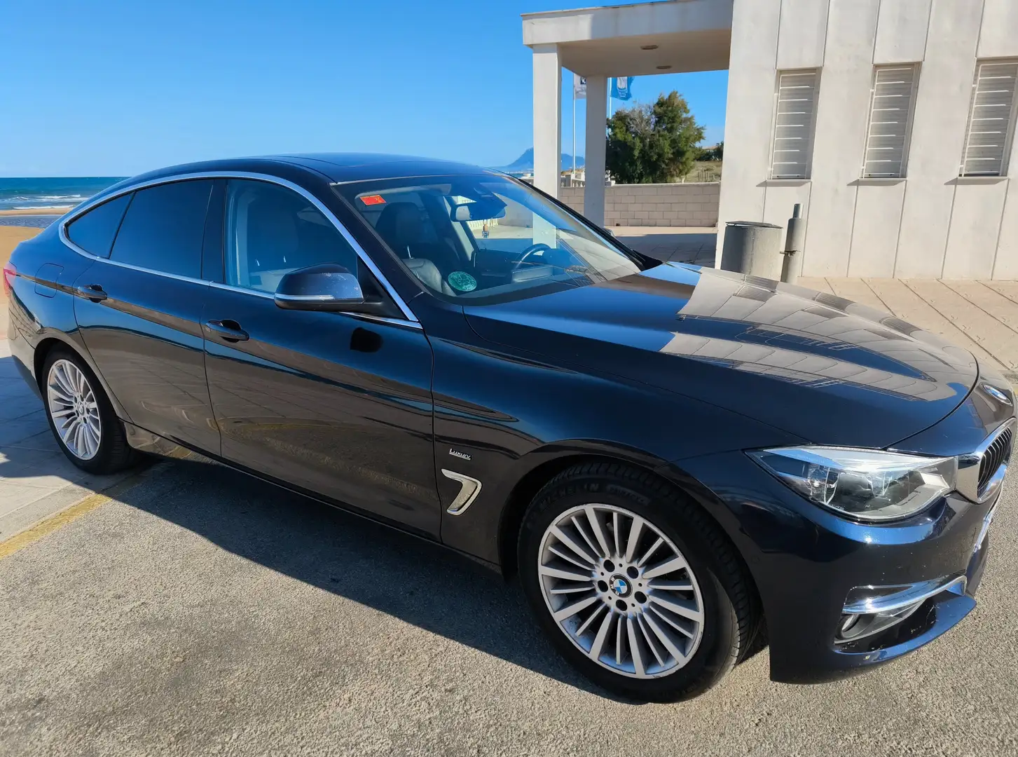 BMW 320 320dA Gran Turismo Azul - 2
