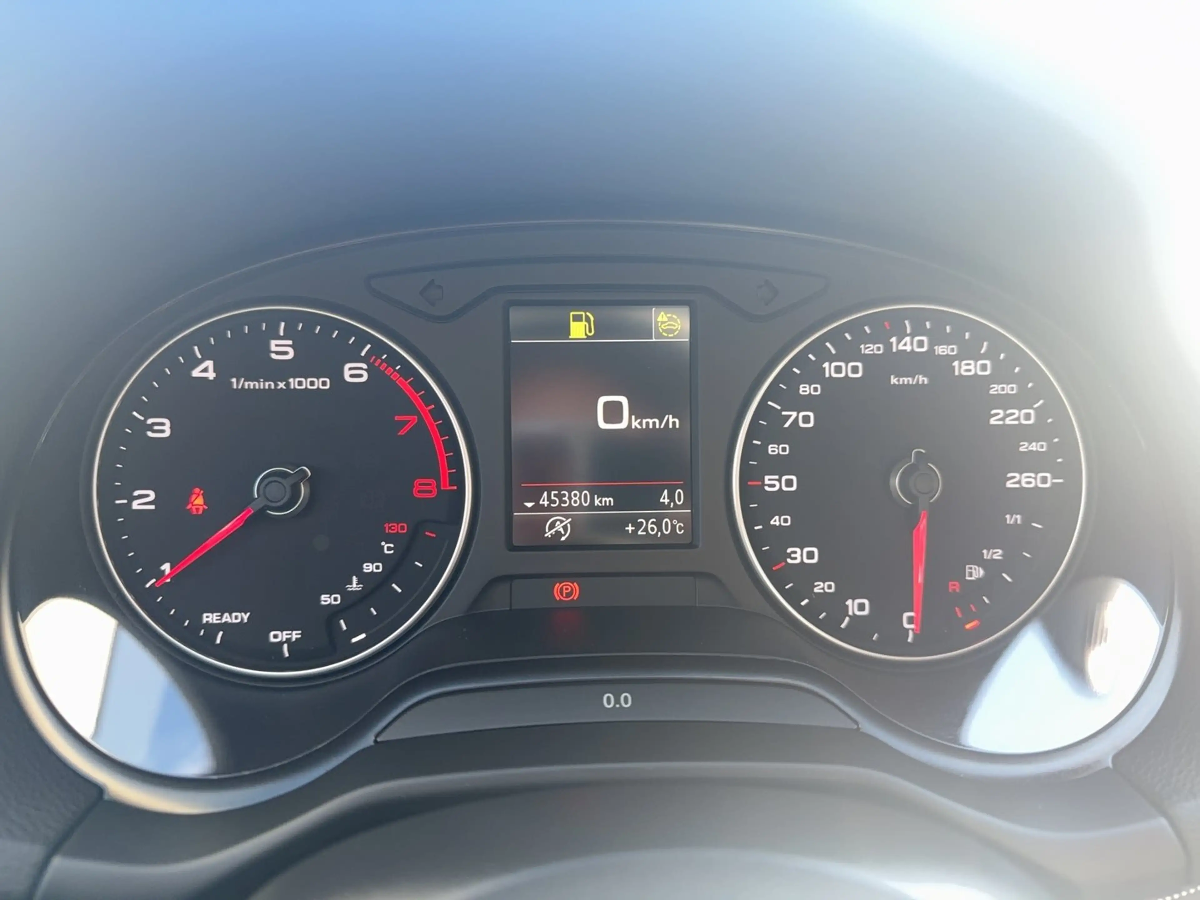 Audi Q2 35 TFSI intense — photo 9
