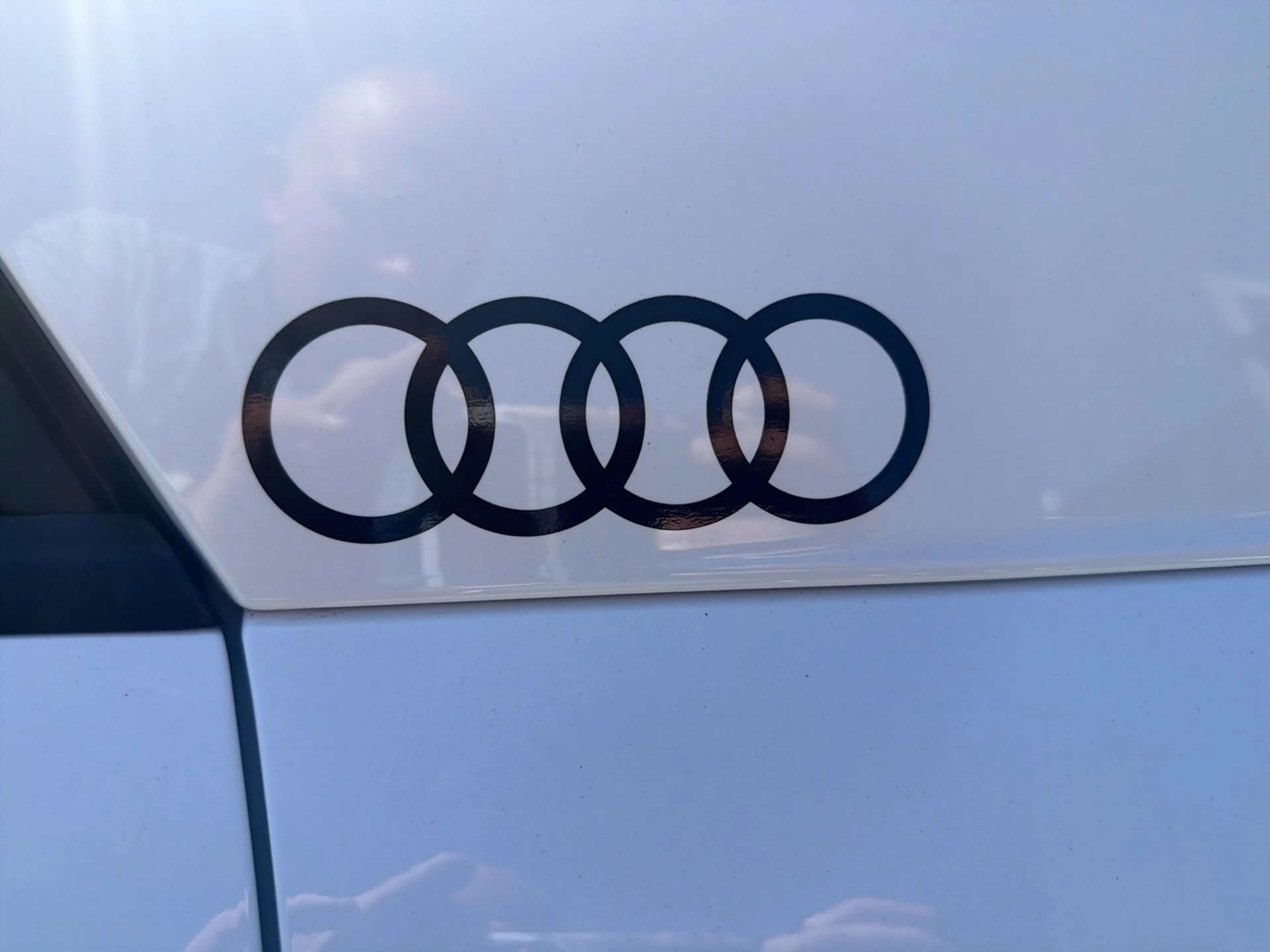 Audi Q2 35 TFSI intense — photo 12