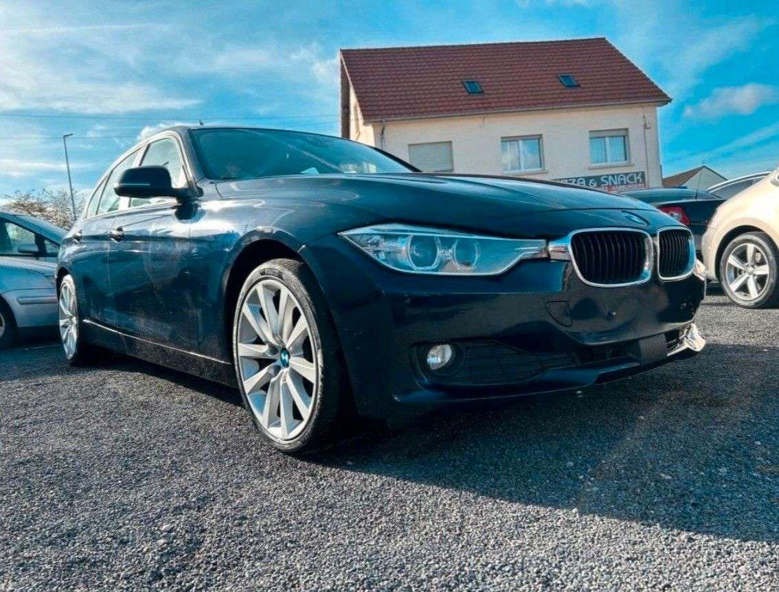 BMW 320