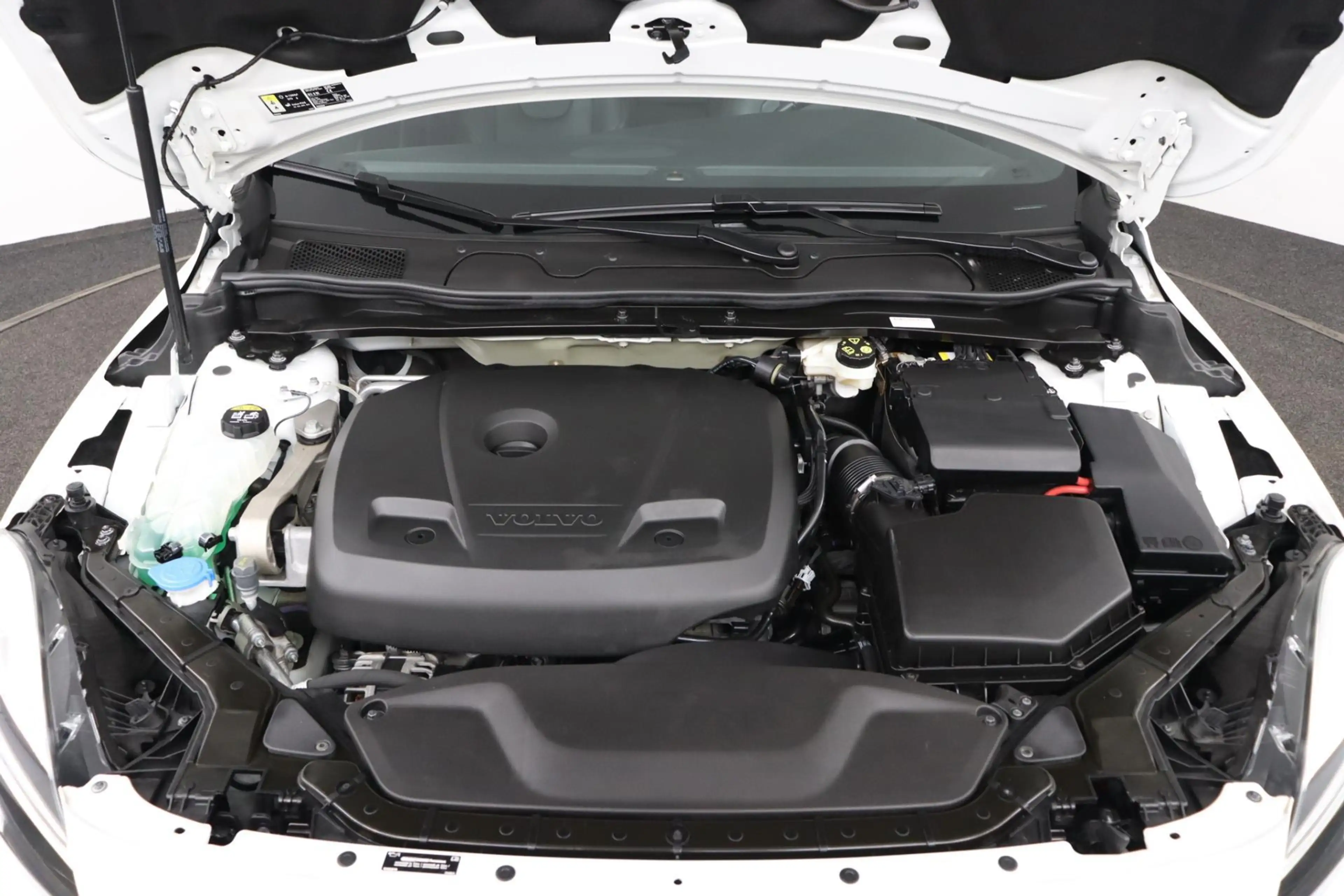 Volvo V40 Cross Country T3 Polar+ Luxury | NAP | Automaat | 1e eigenaar | — photo 18