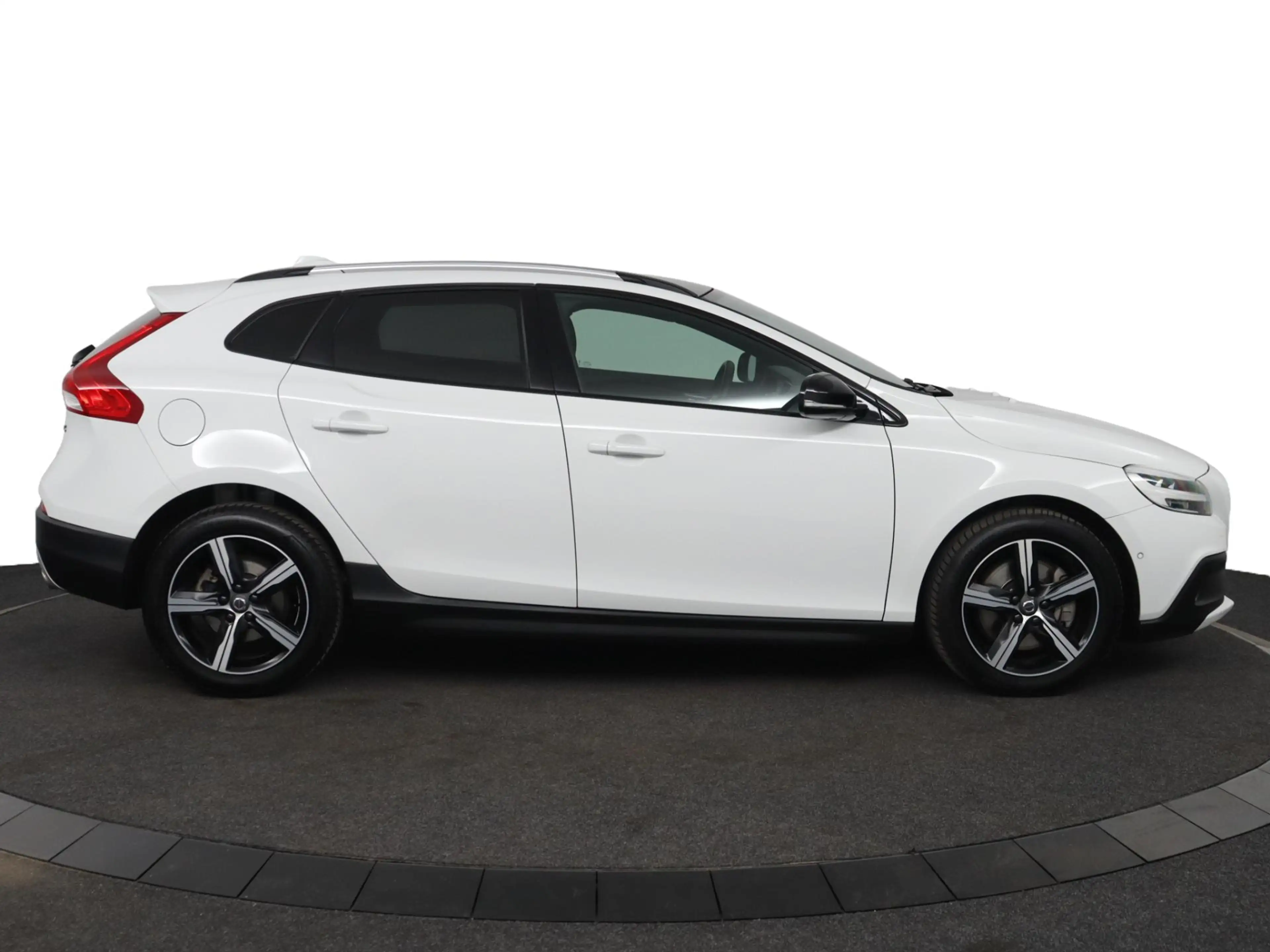 Volvo V40 Cross Country T3 Polar+ Luxury | NAP | Automaat | 1e eigenaar | — photo 8