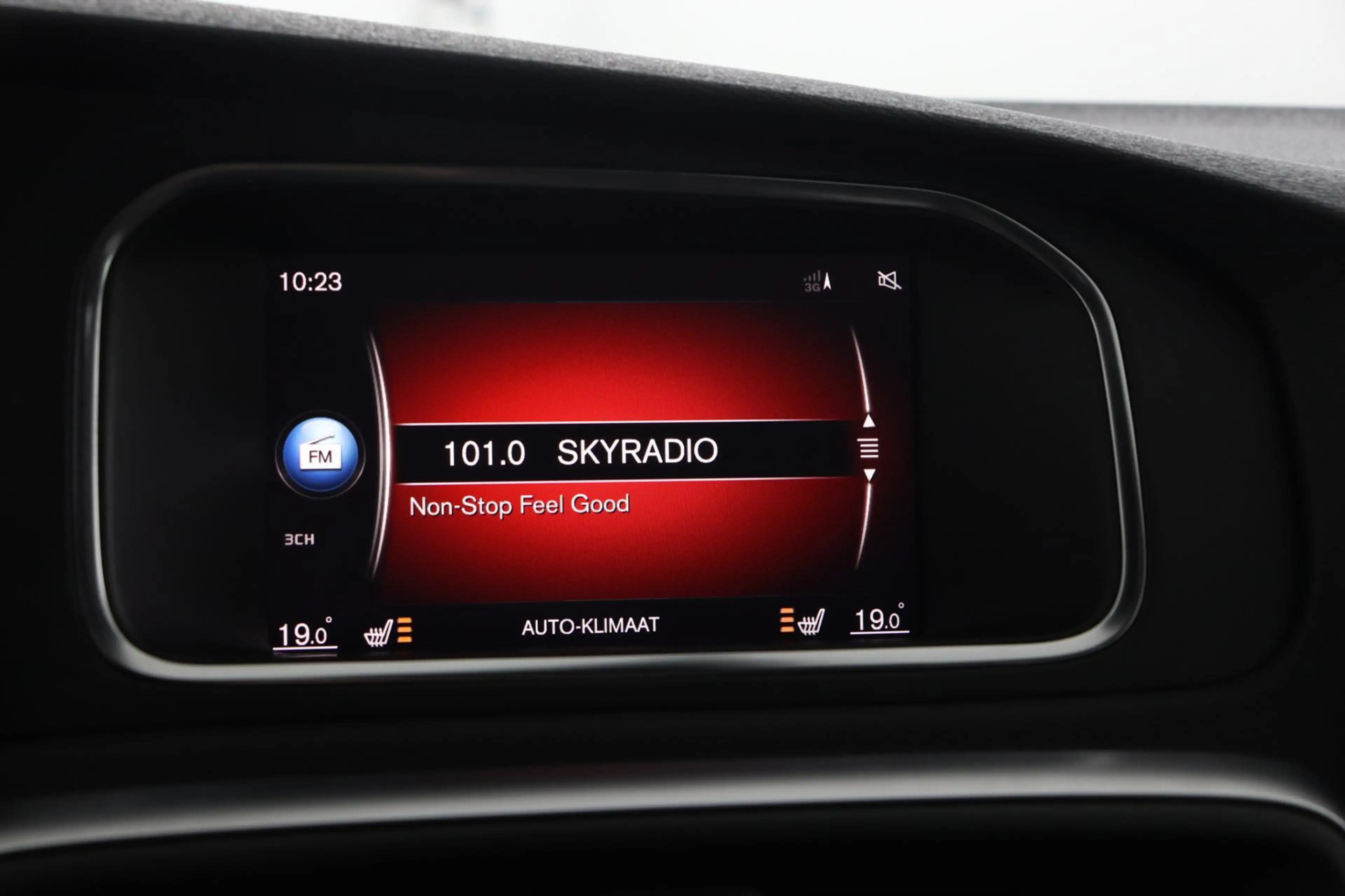 Volvo V40 Cross Country T3 Polar+ Luxury | NAP | Automaat | 1e eigenaar | — photo 22