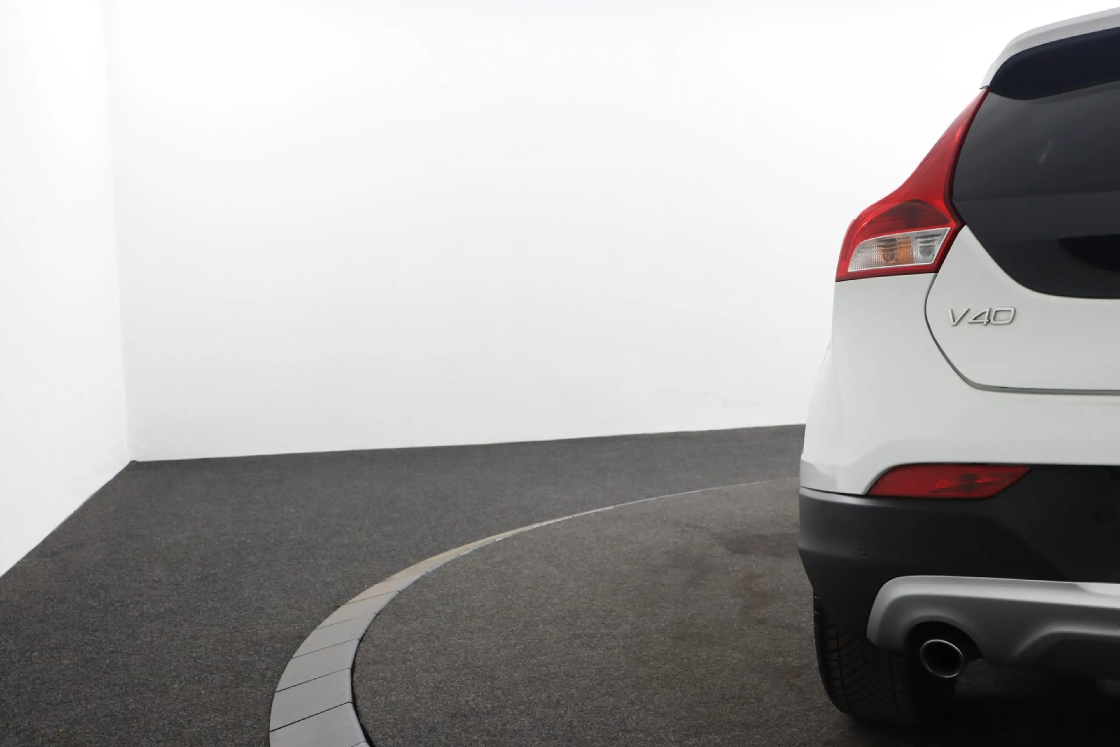 Volvo V40 Cross Country T3 Polar+ Luxury | NAP | Automaat | 1e eigenaar | — photo 41
