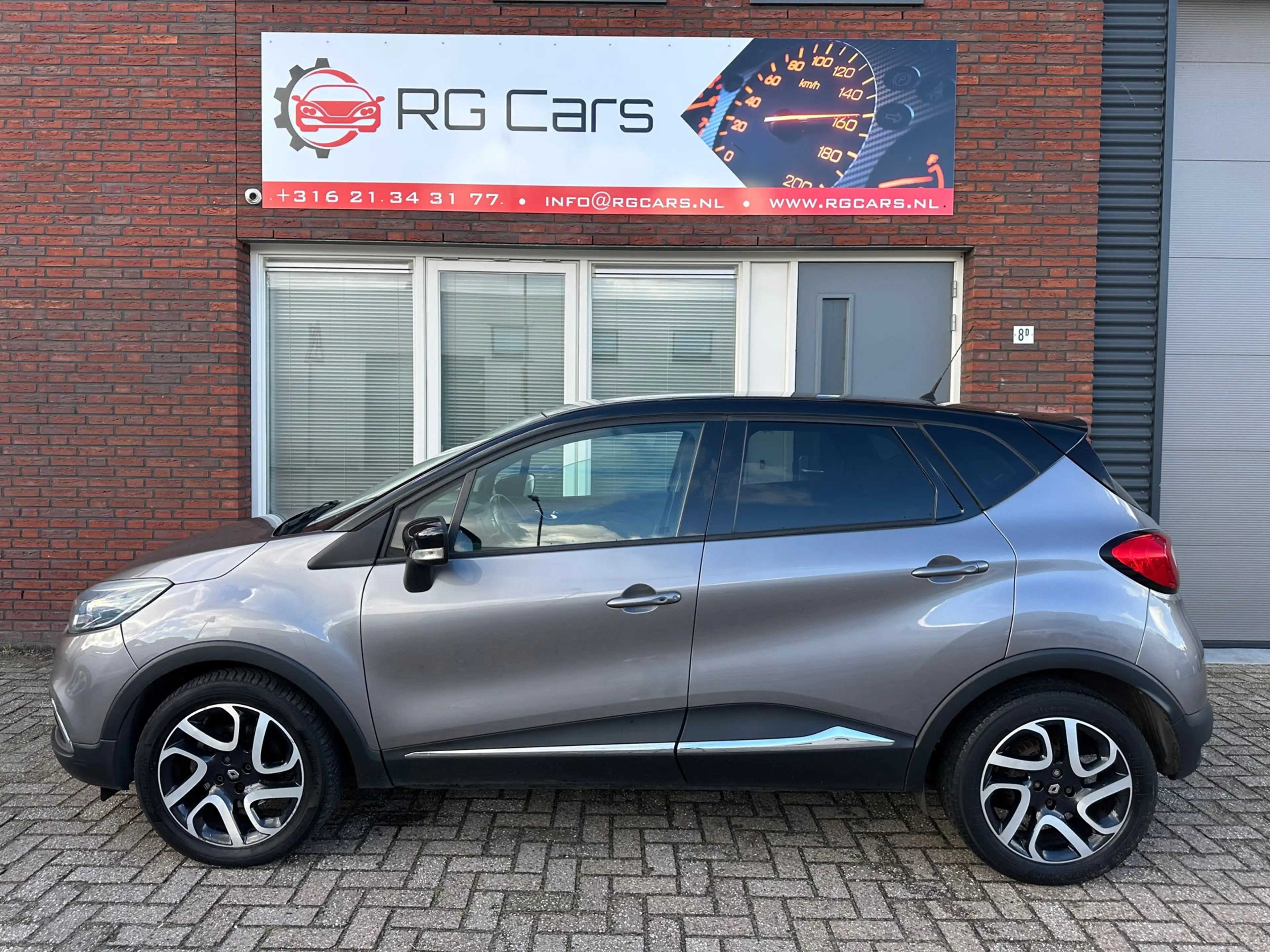 Renault Captur 1.2 TCe Dynamique / Camera / Navi / PDC / Clima / — photo 8