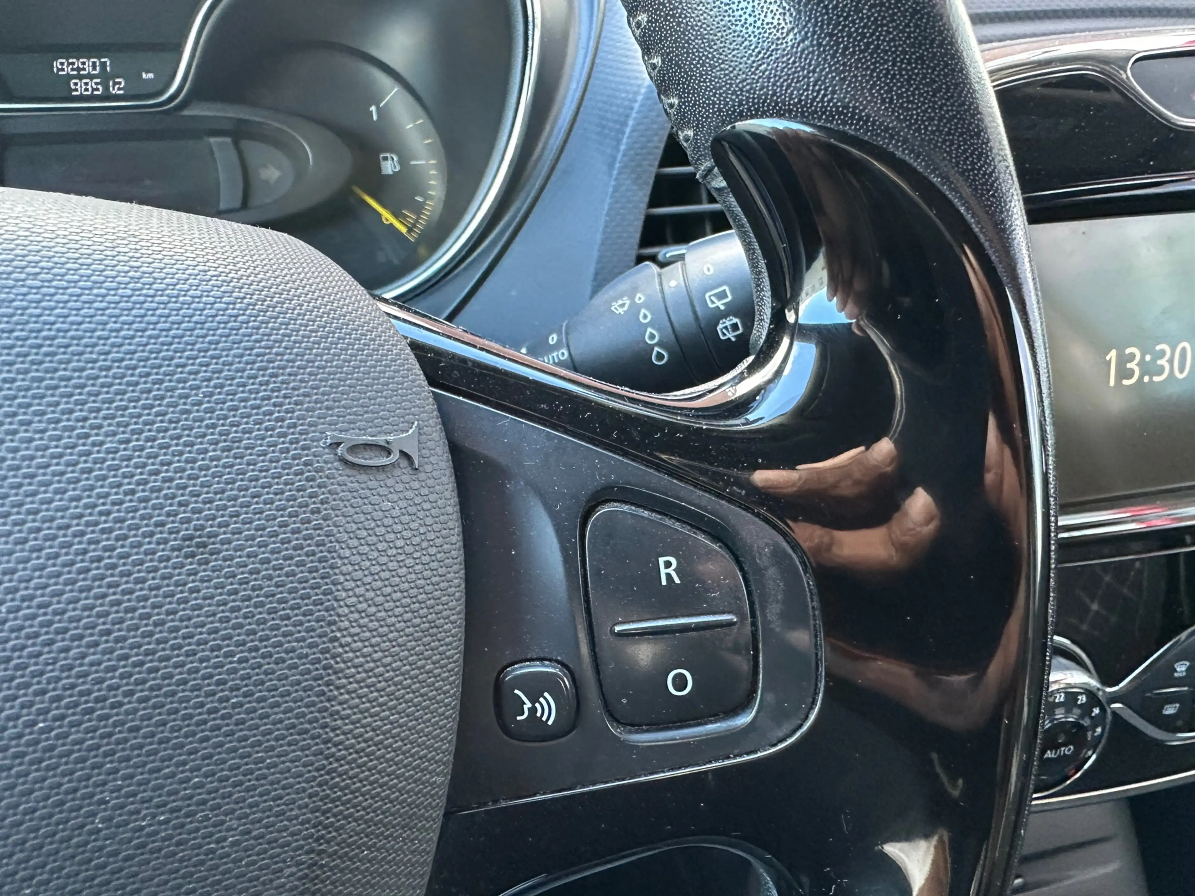 Renault Captur 1.2 TCe Dynamique / Camera / Navi / PDC / Clima / — photo 18