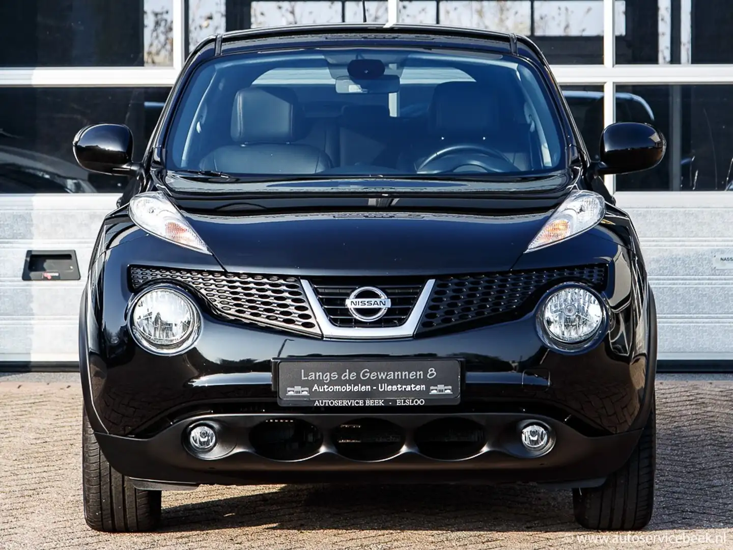 Nissan Juke 1.6 DIG-T Tekna Чорний - 2