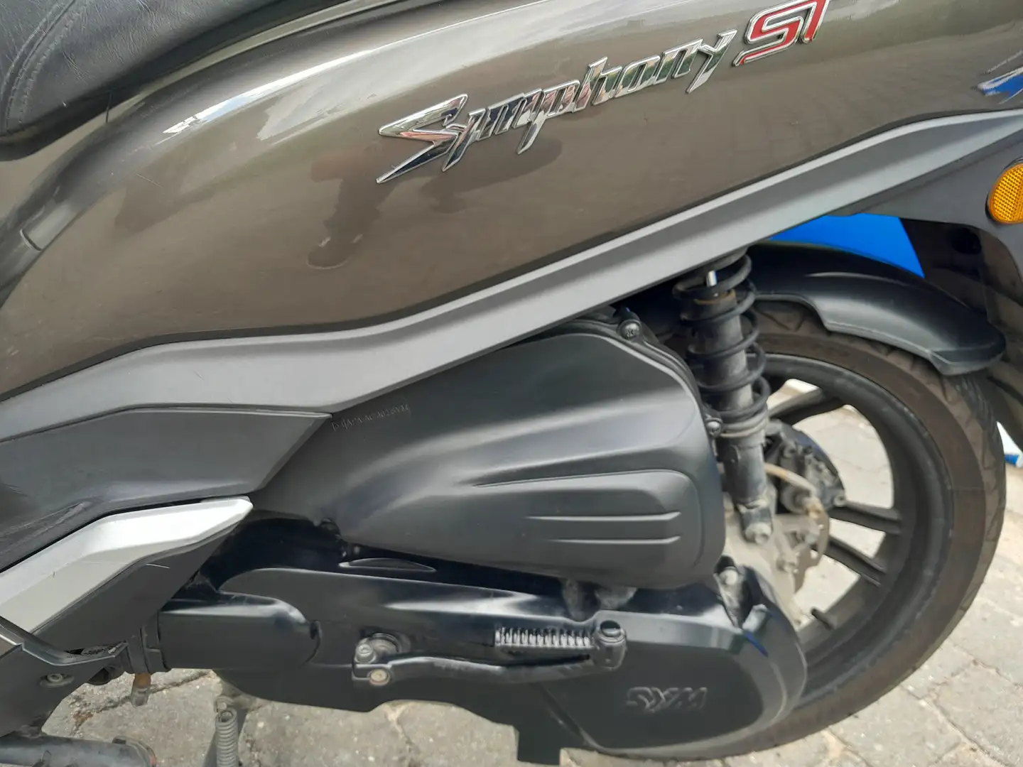 SYM Symphony 125 ST Brun - 1