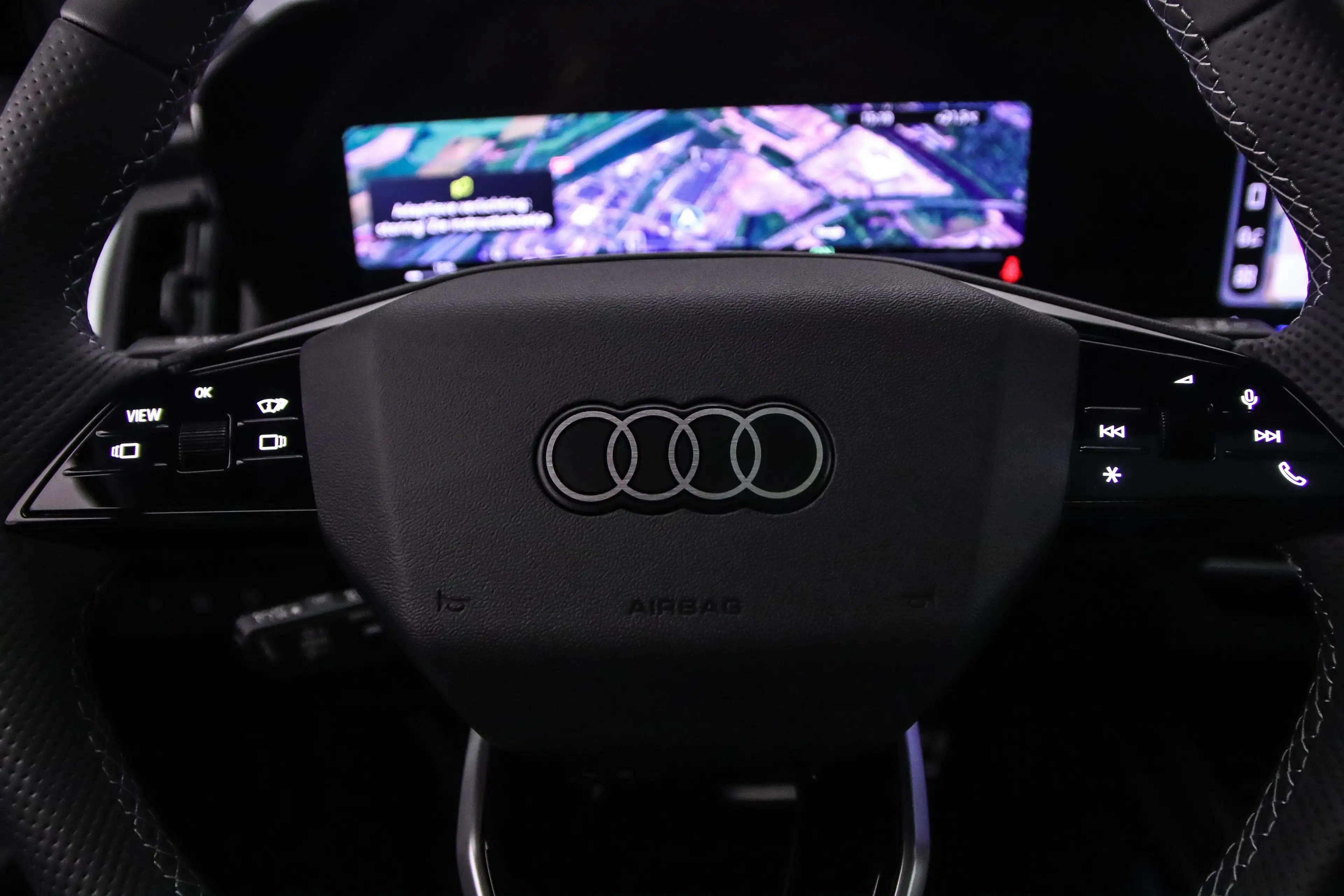 Audi Q4 e-tron e-tron performance 286pk S edition — photo 13