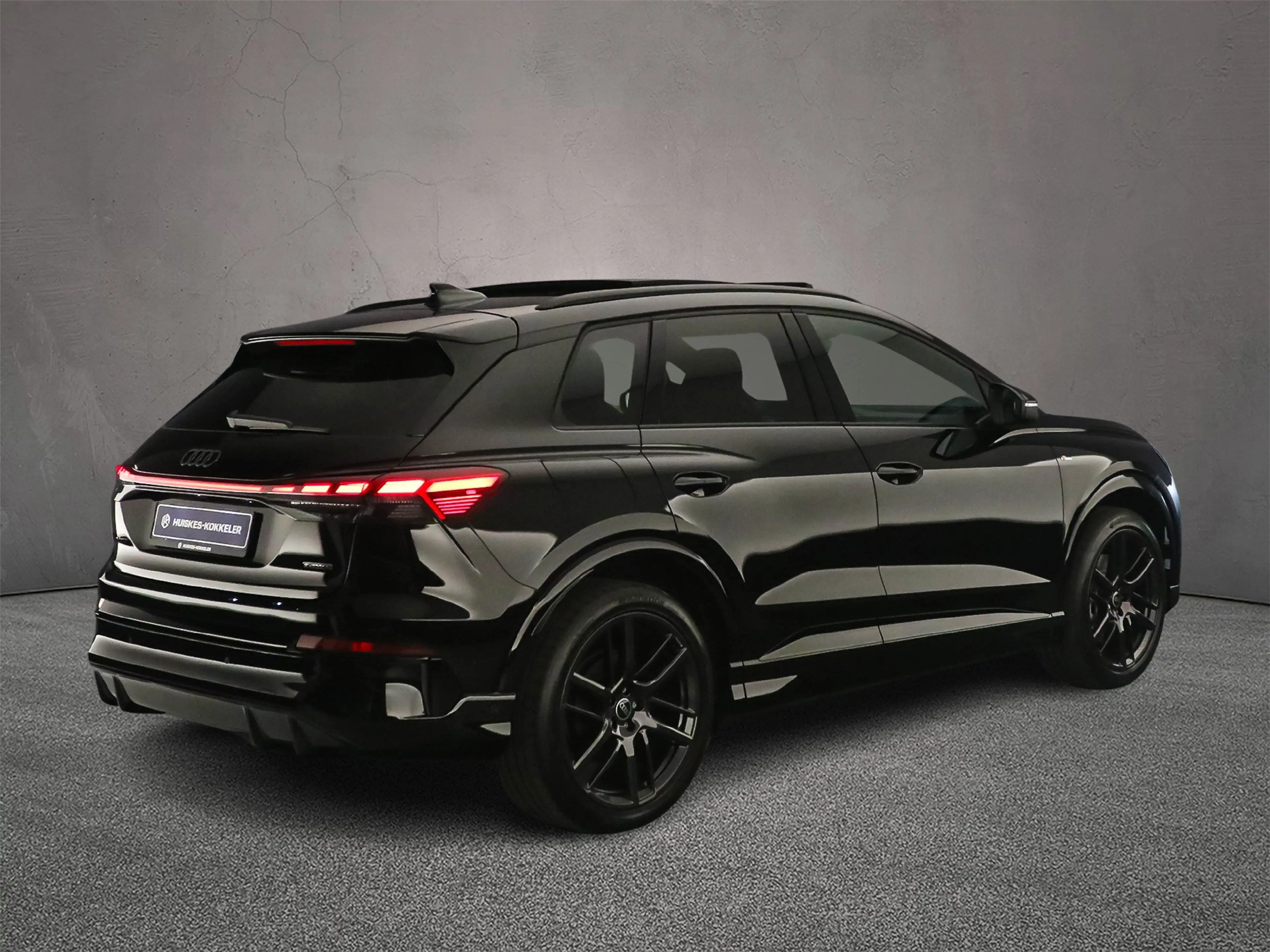 Audi Q4 e-tron e-tron performance 286pk S edition — photo 5