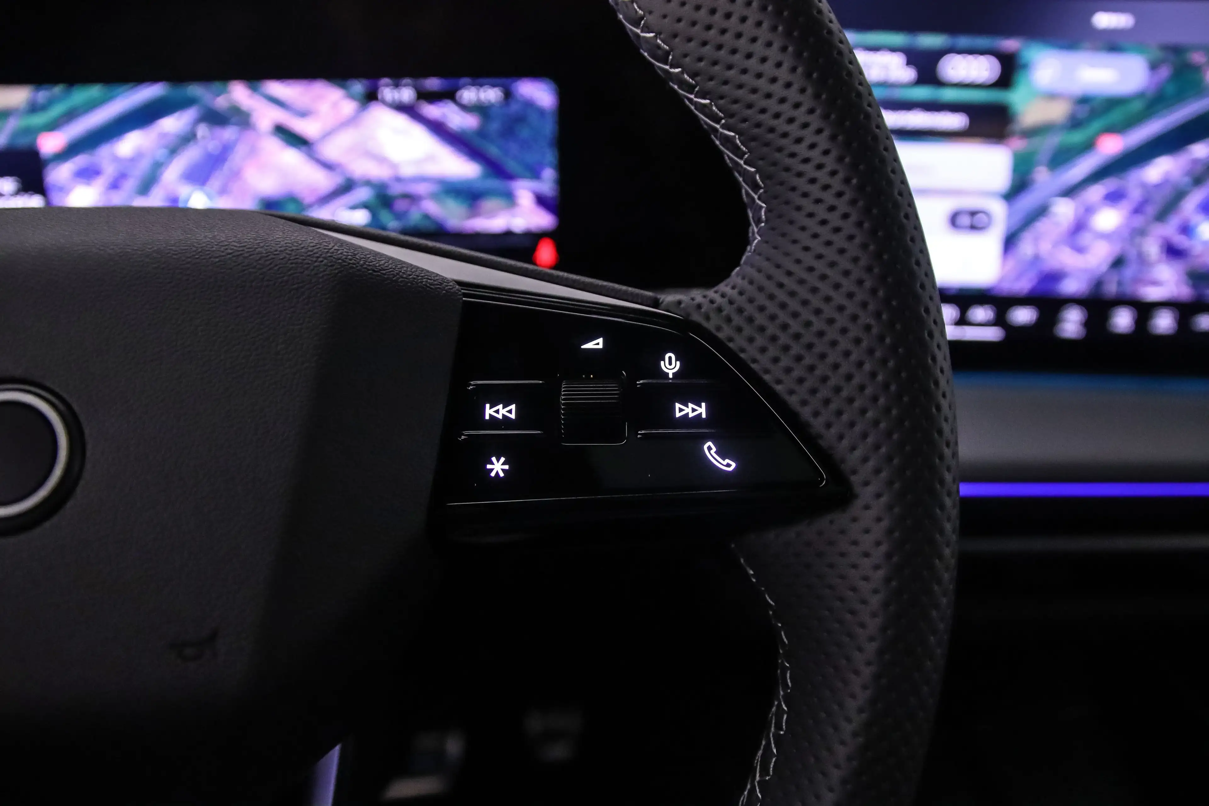 Audi Q4 e-tron e-tron performance 286pk S edition — photo 15