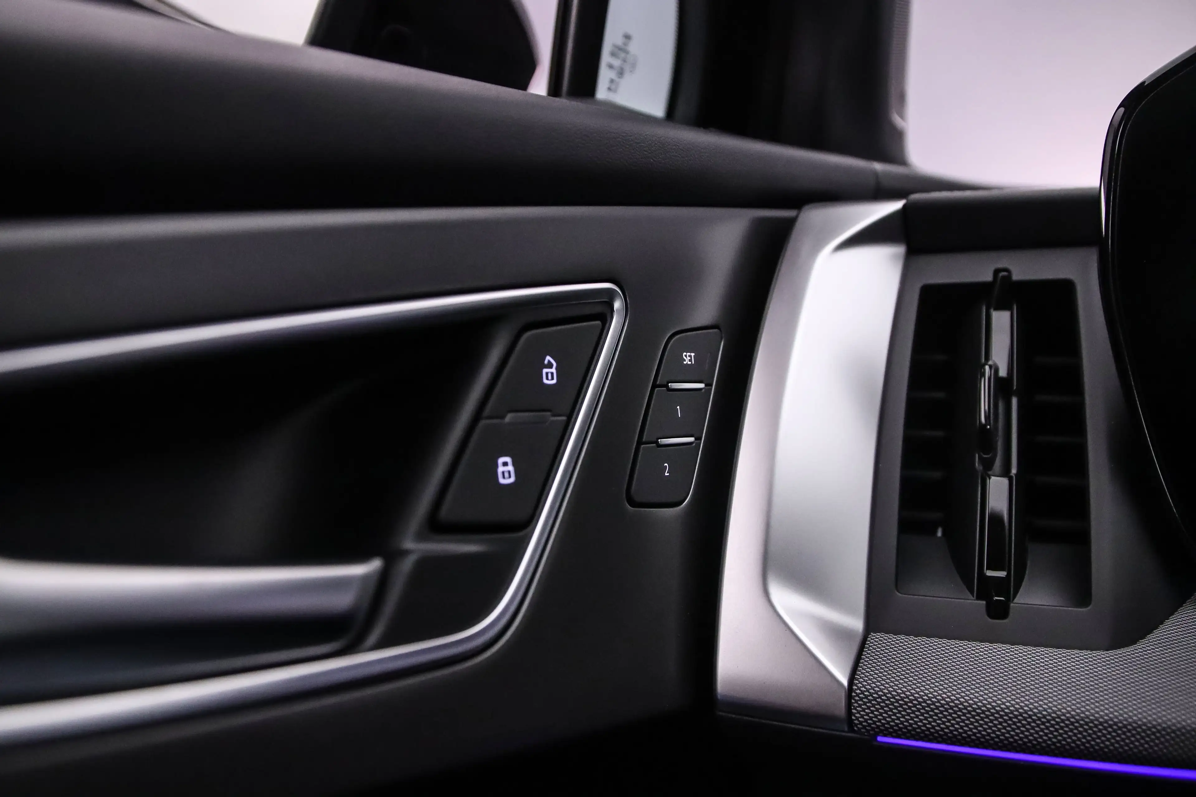 Audi Q4 e-tron e-tron performance 286pk S edition — photo 10