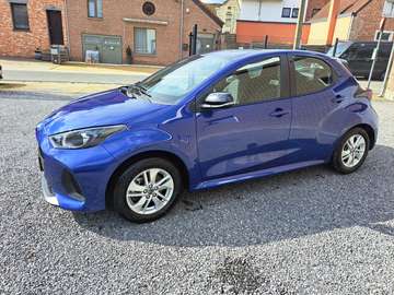 2 Hybrid 1.5 VVT-i 116 CVT Centre-LINE